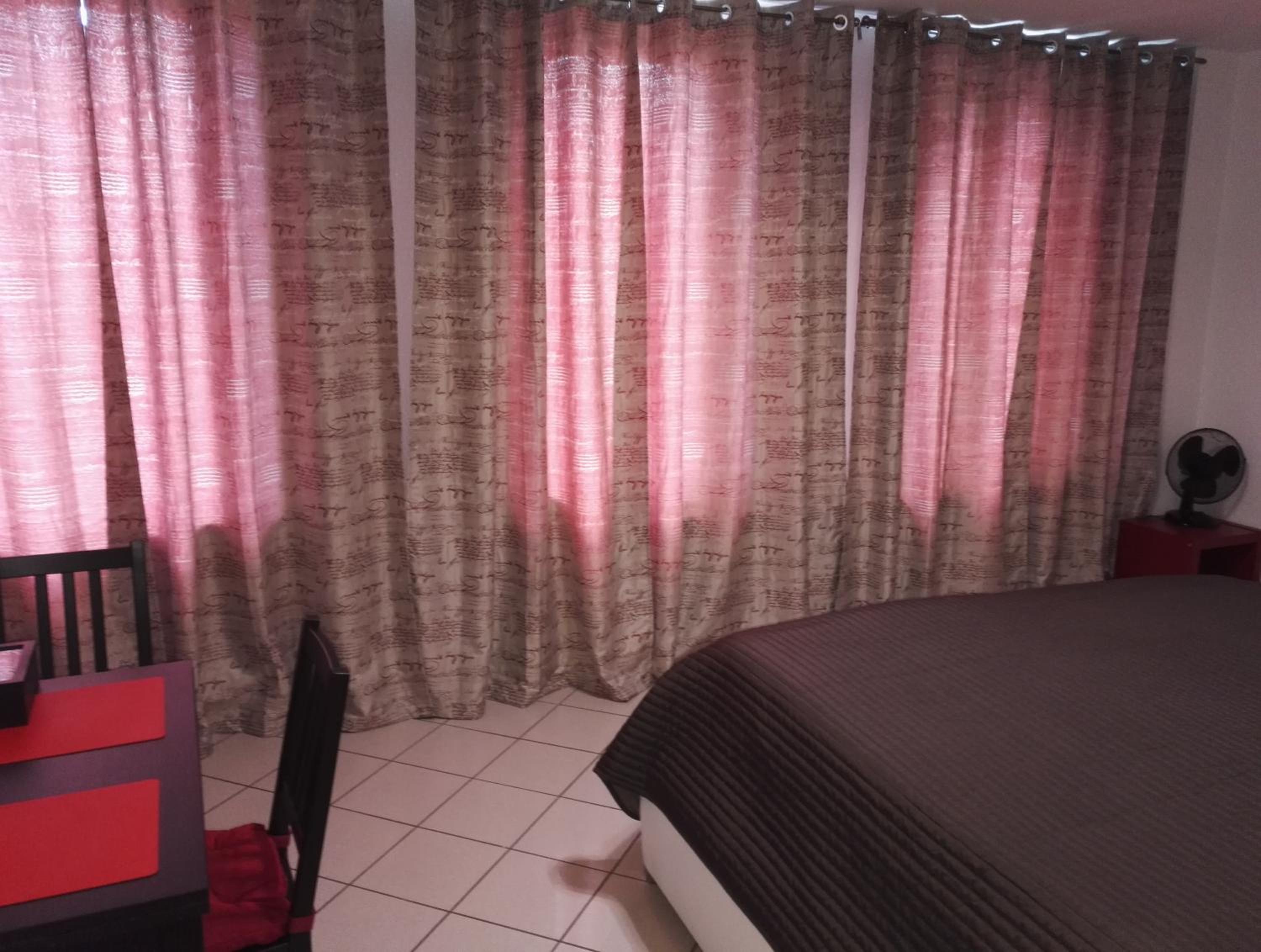 Studio Apartment - Photo 9
