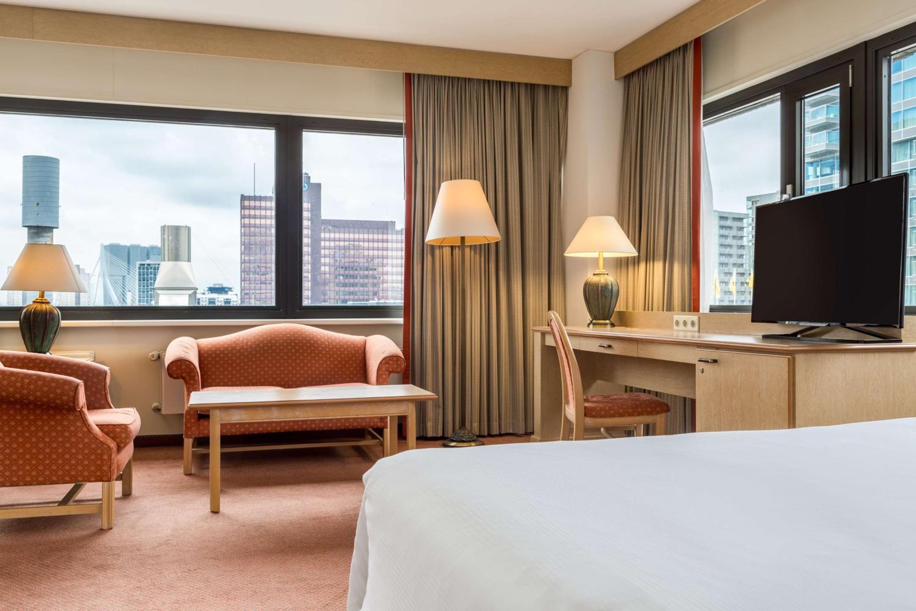 Standard Room with View - Photo 5