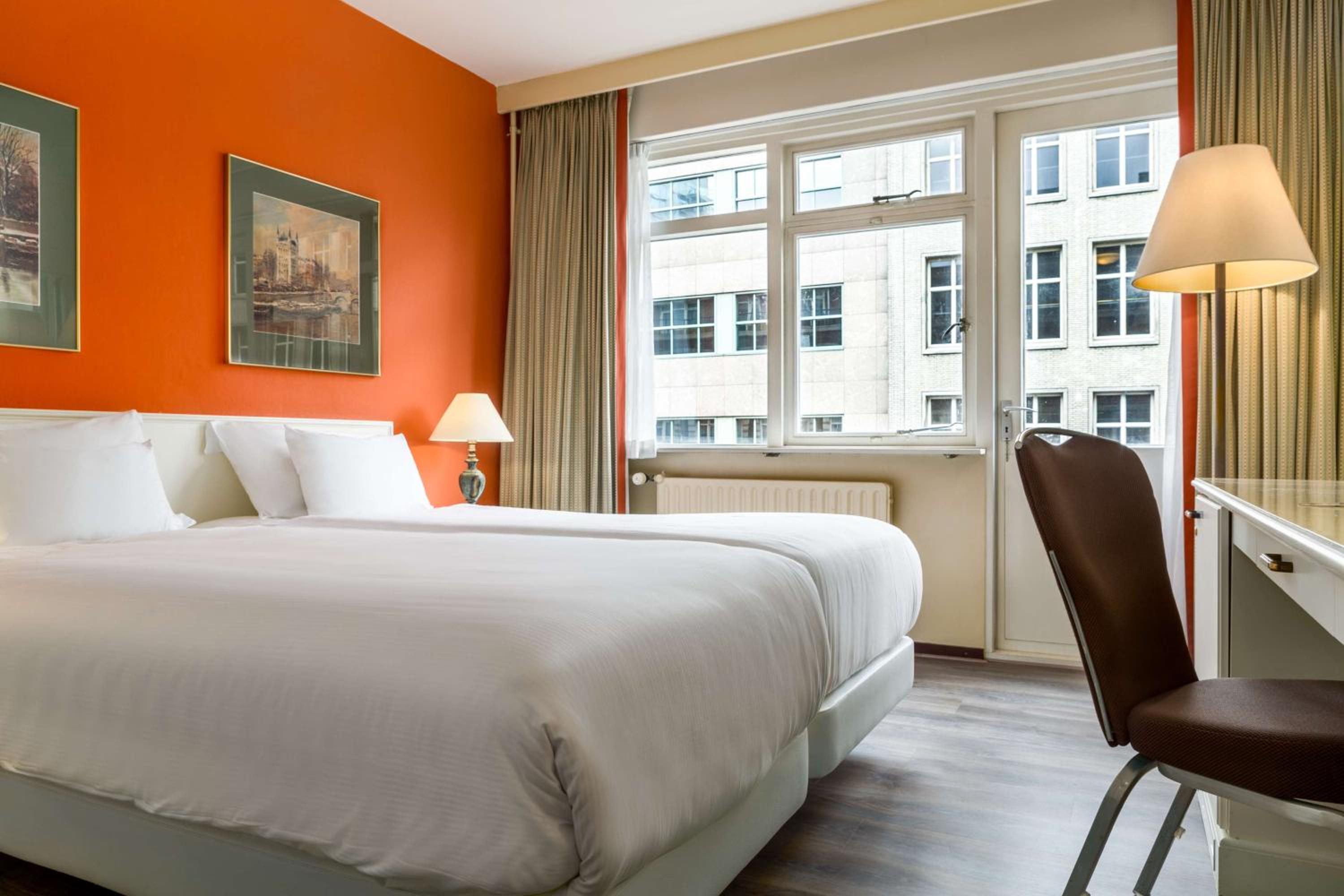 Standard Room with View - Photo 10