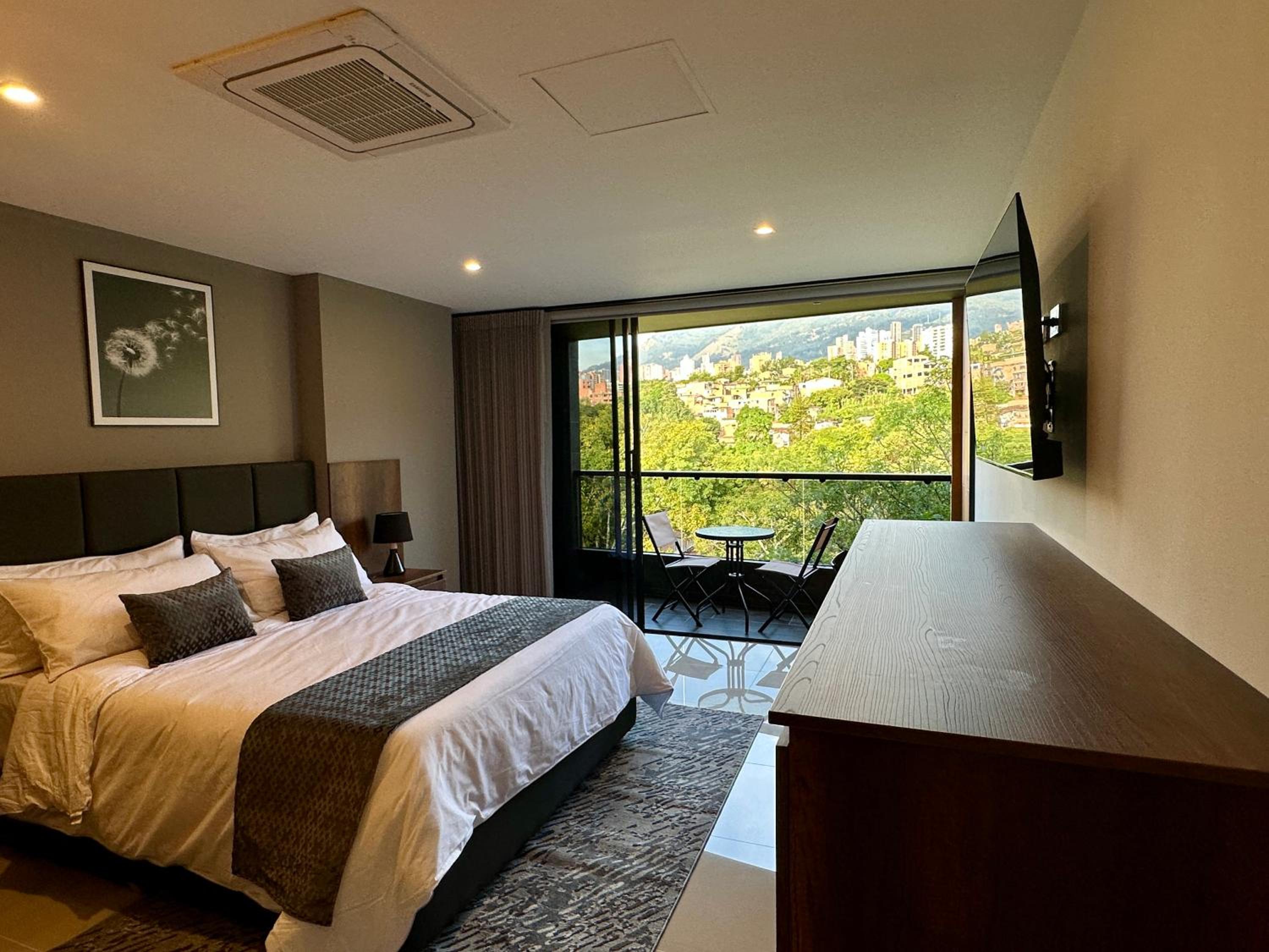 Suite with Balcony