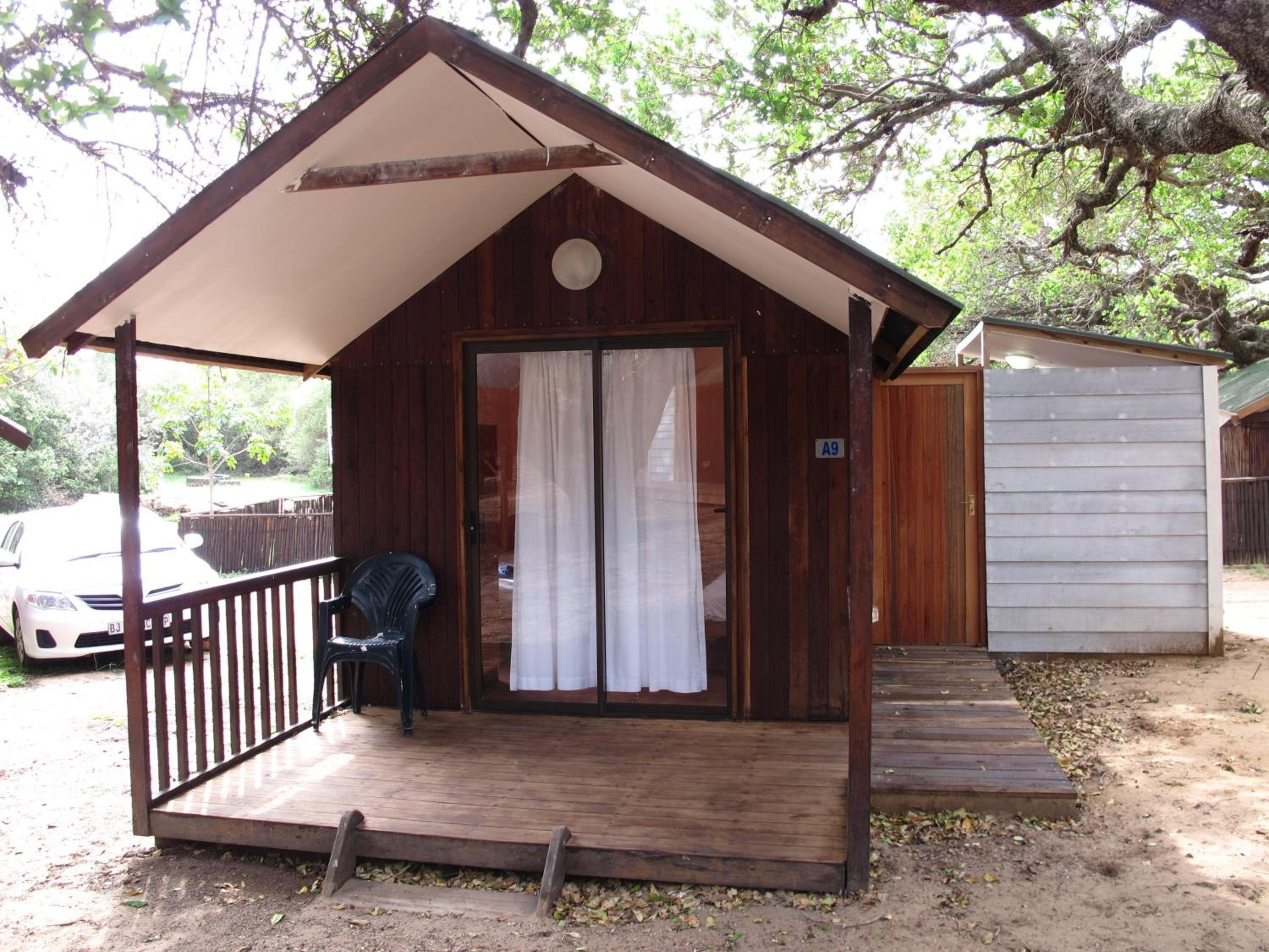 Cabin with Private External Bathroom - Photo 7