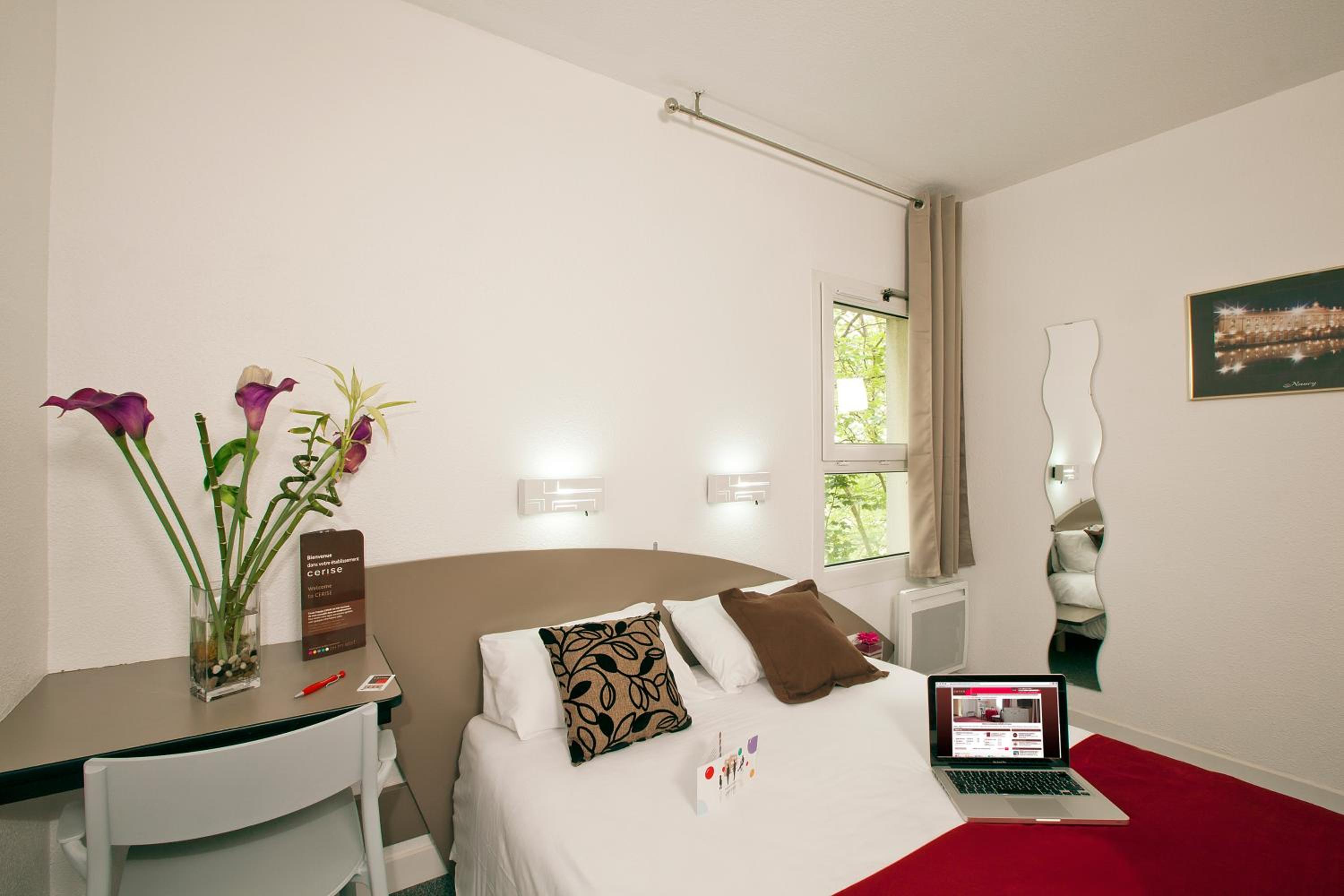 Double Room - Photo 14