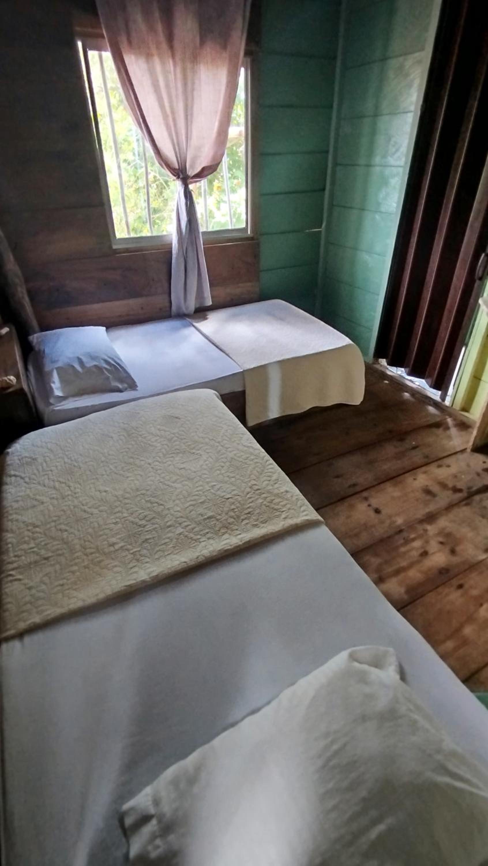 Twin Room with Private Bathroom photo 2