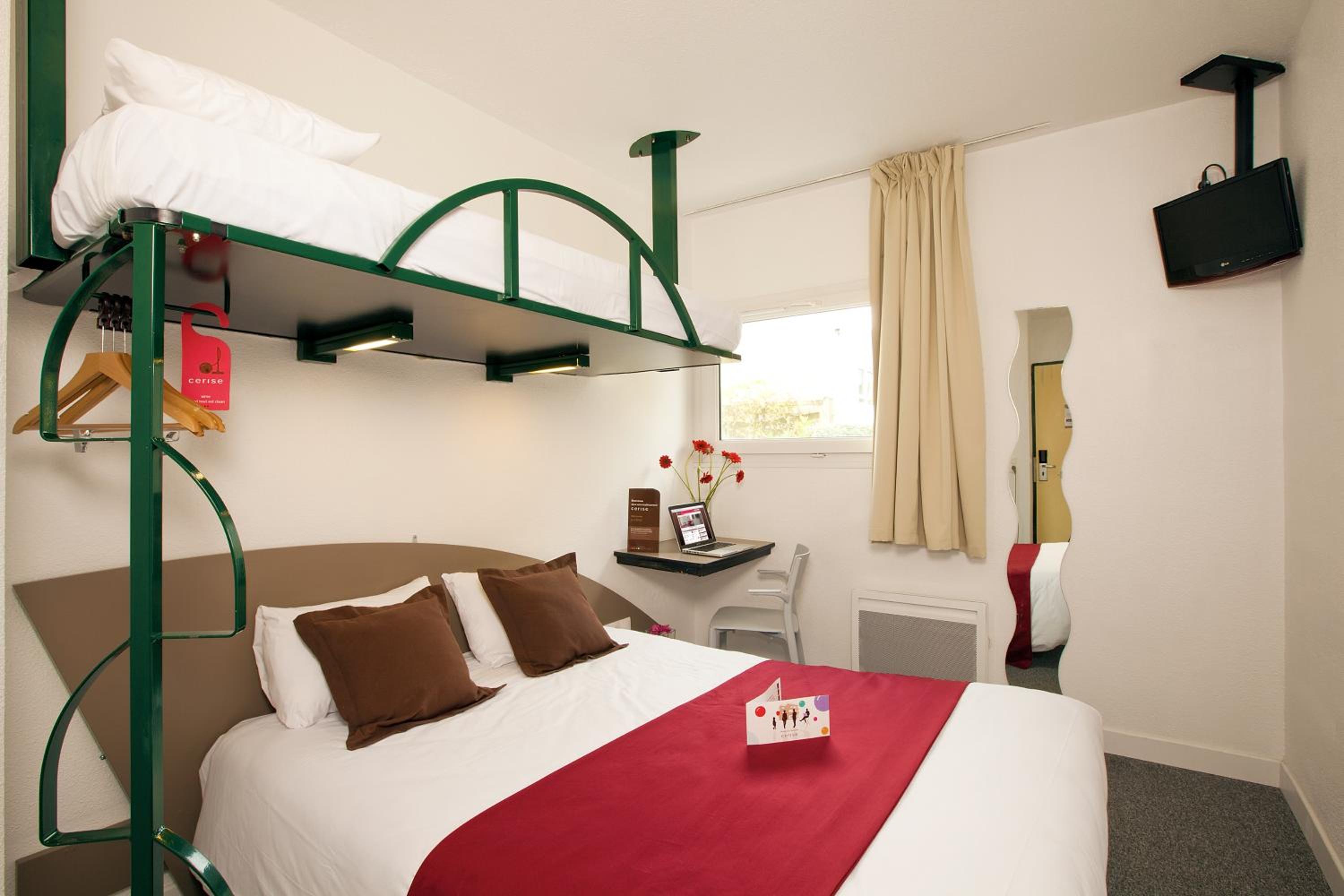 Triple Room - Photo 1