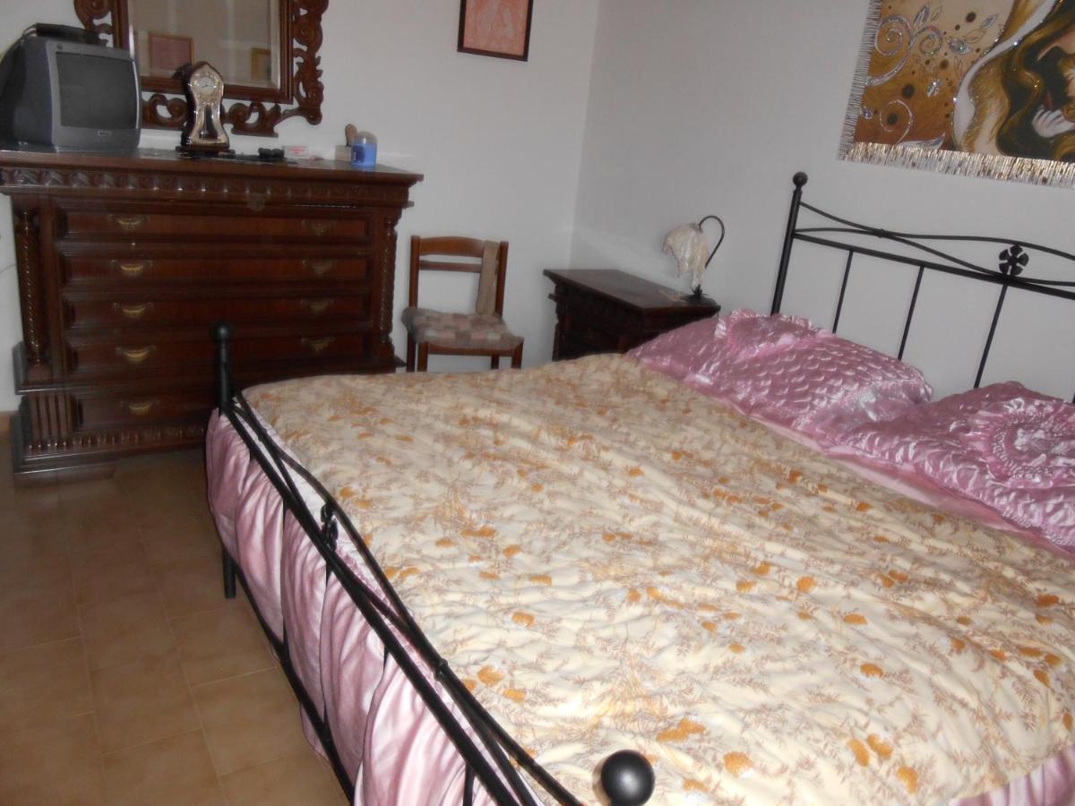 Standard Double Room photo 3