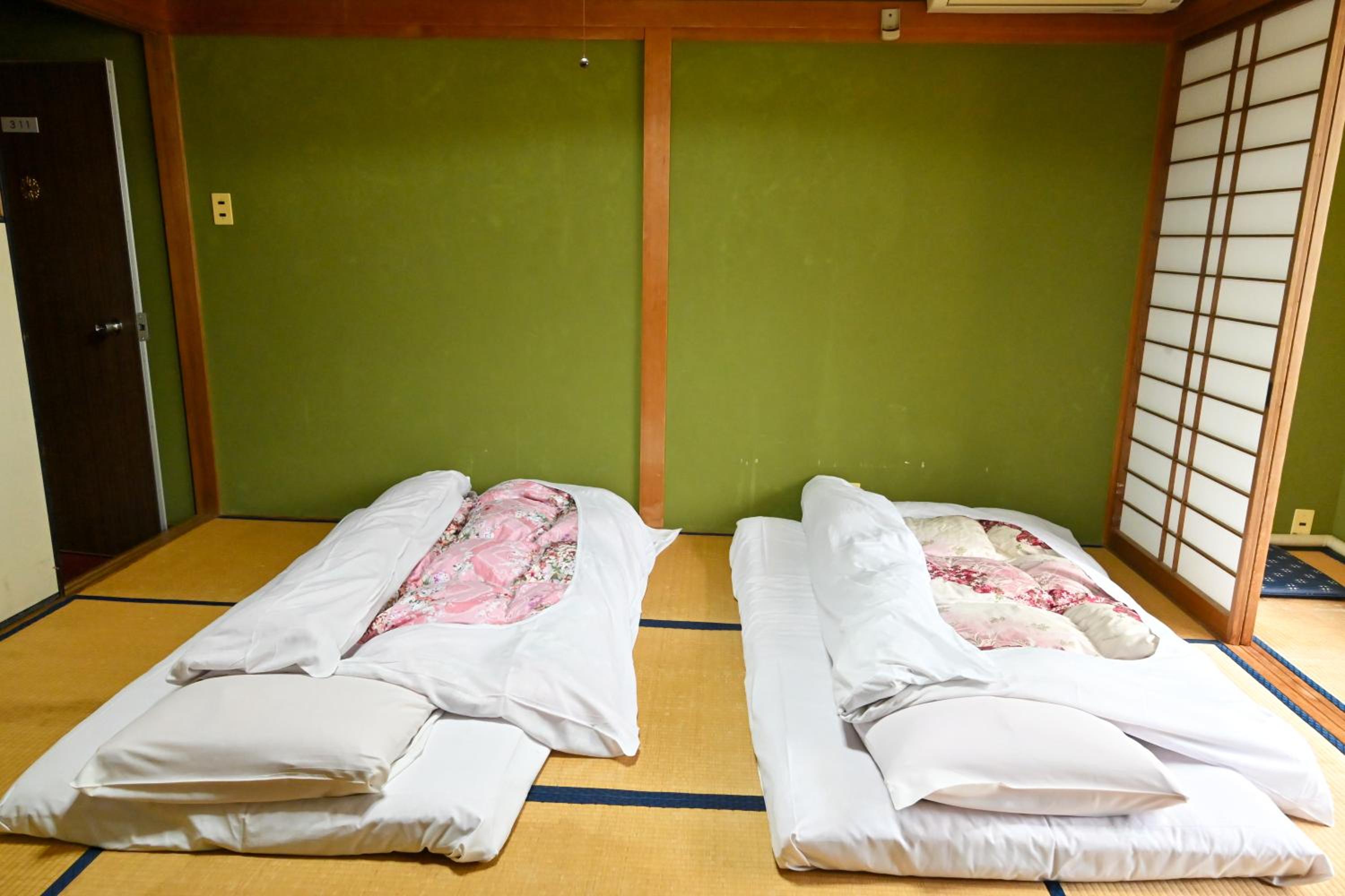 男宿舍床位