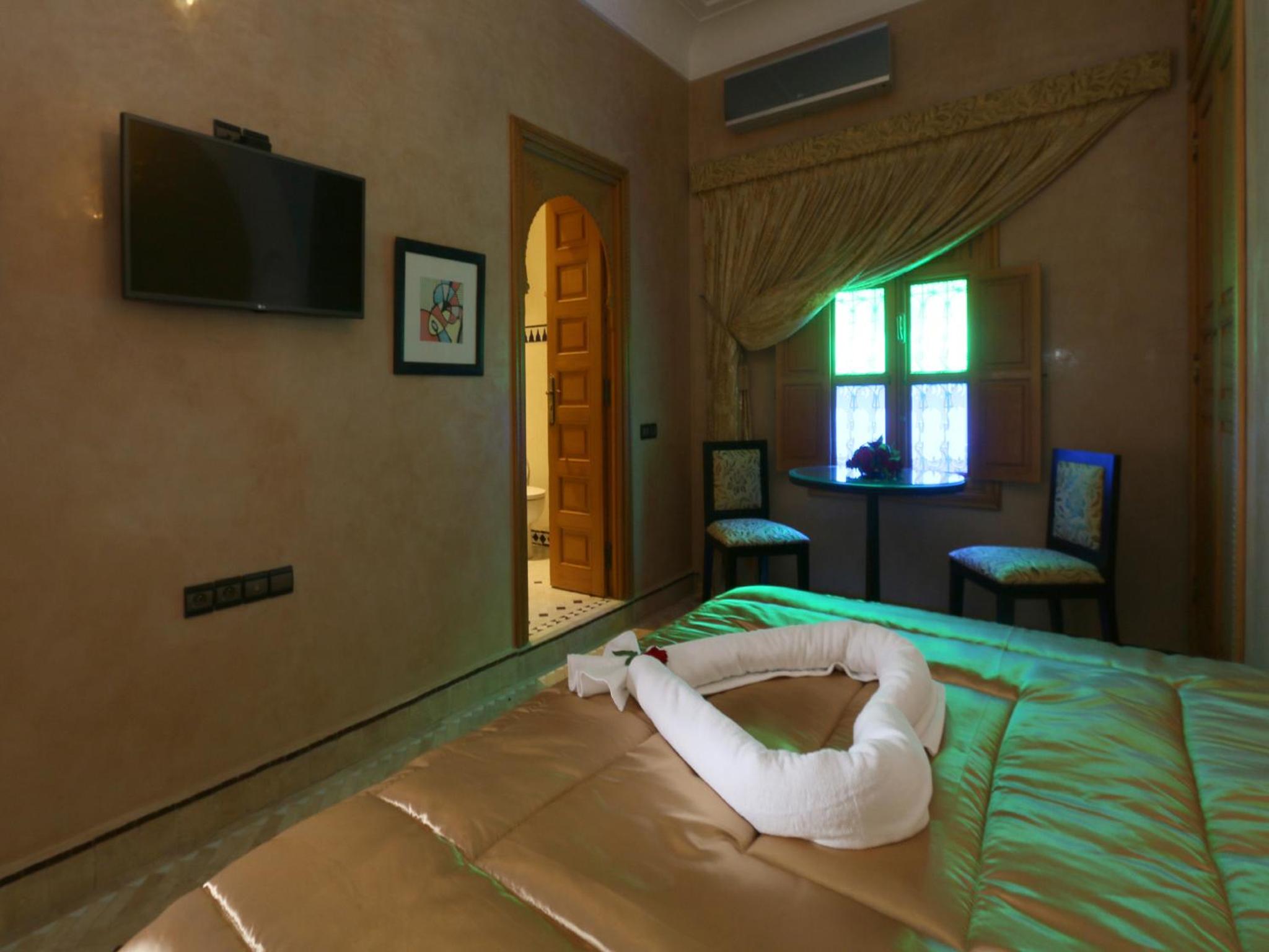 Deluxe Double Room with Shower
