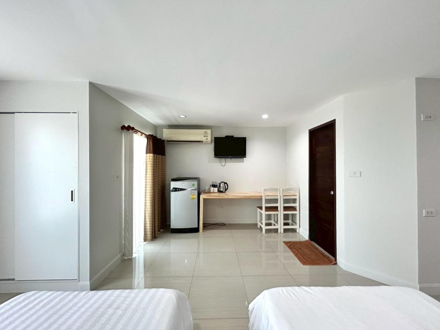 Deluxe Twin Room - Photo 4
