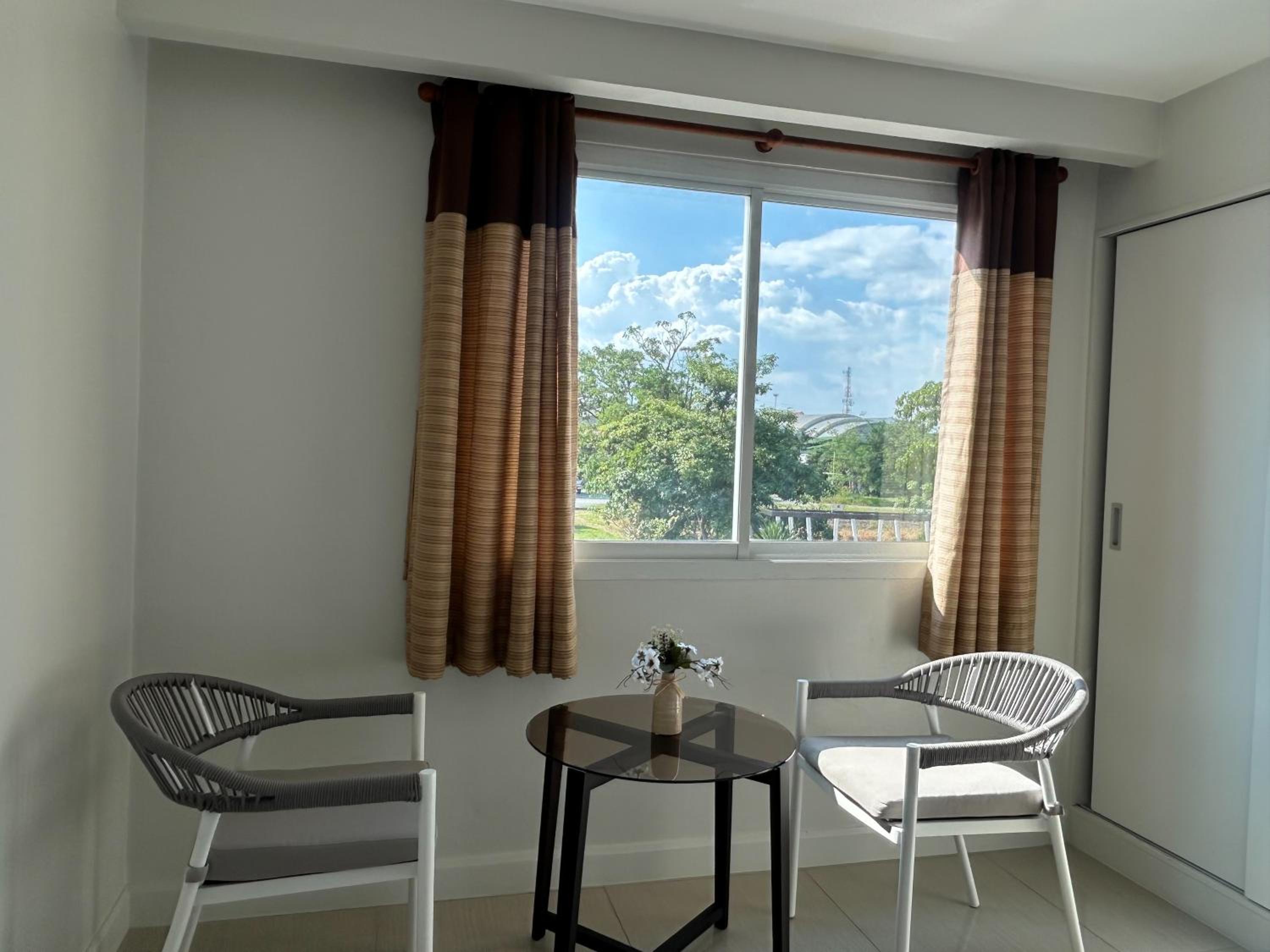 Deluxe Twin Room - Photo 5