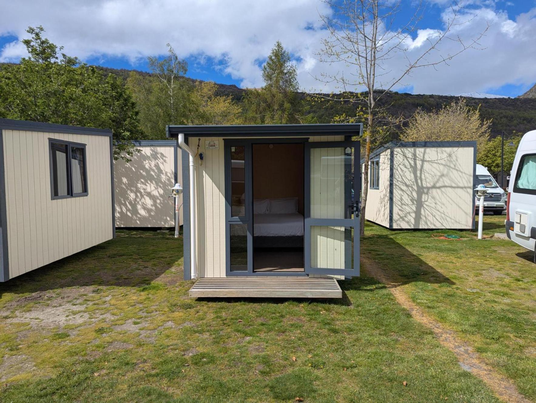 Basic Cabin