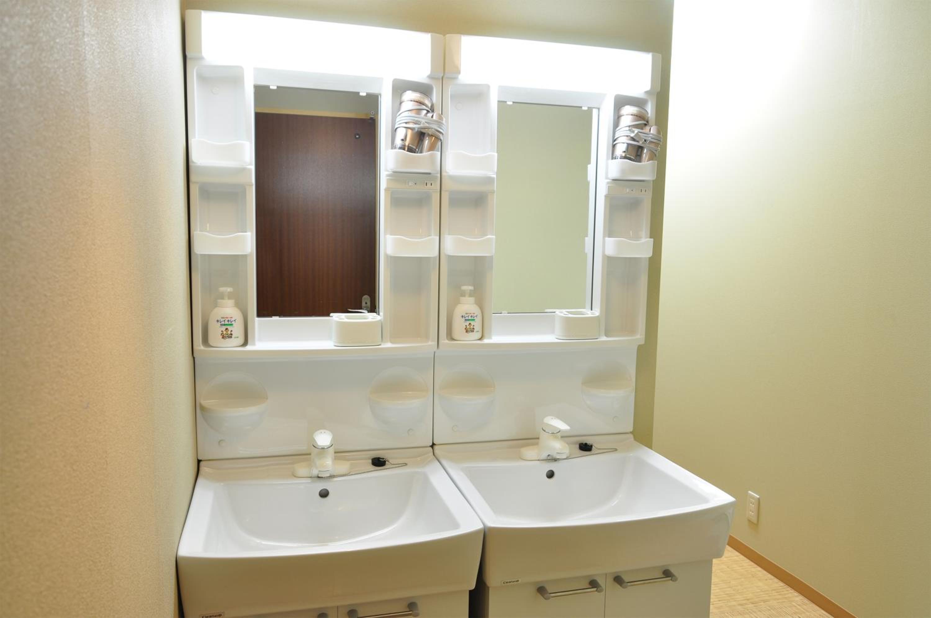 Bunk Bed in Mixed Dormitory Room photo 2