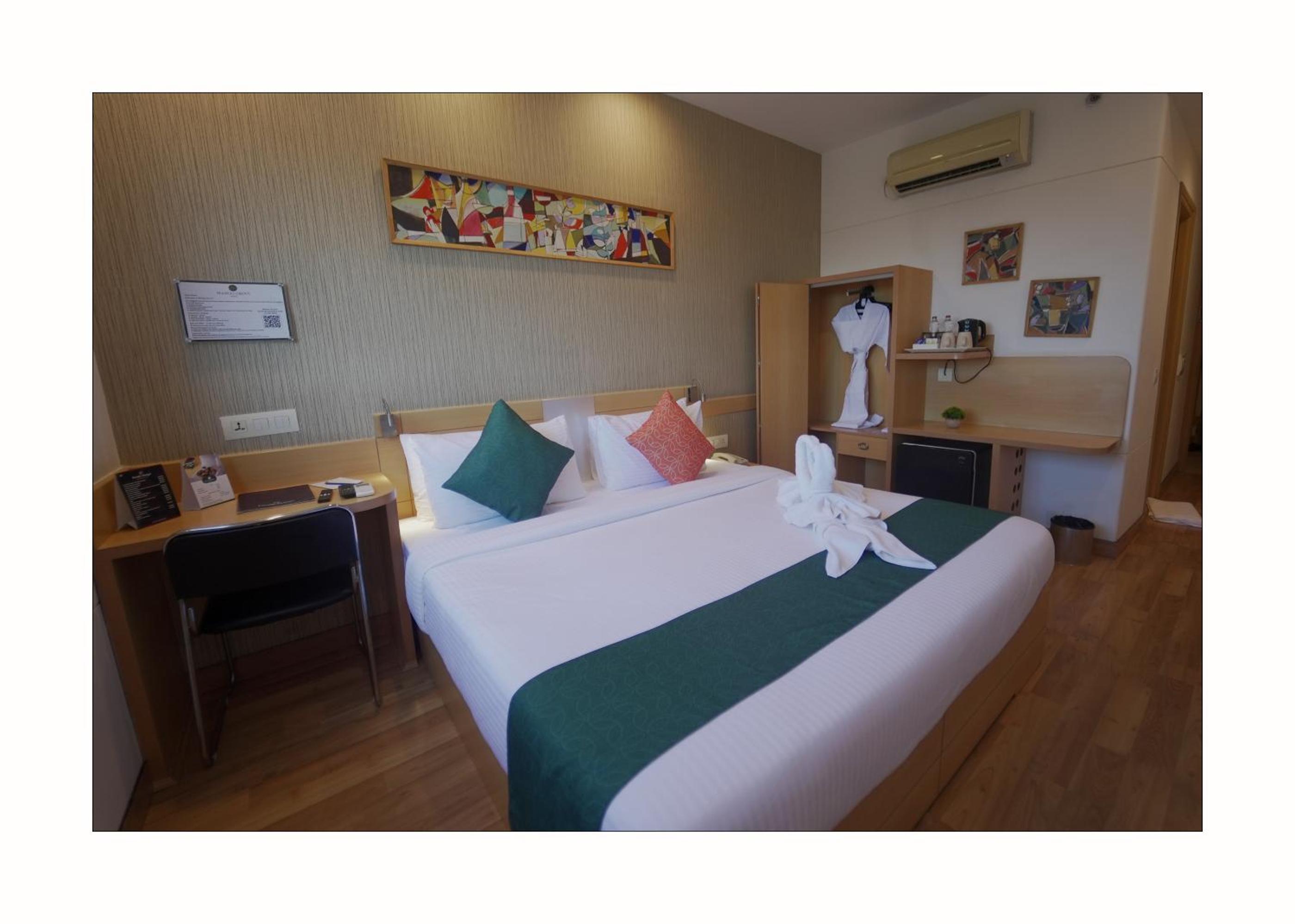 Superior King Room