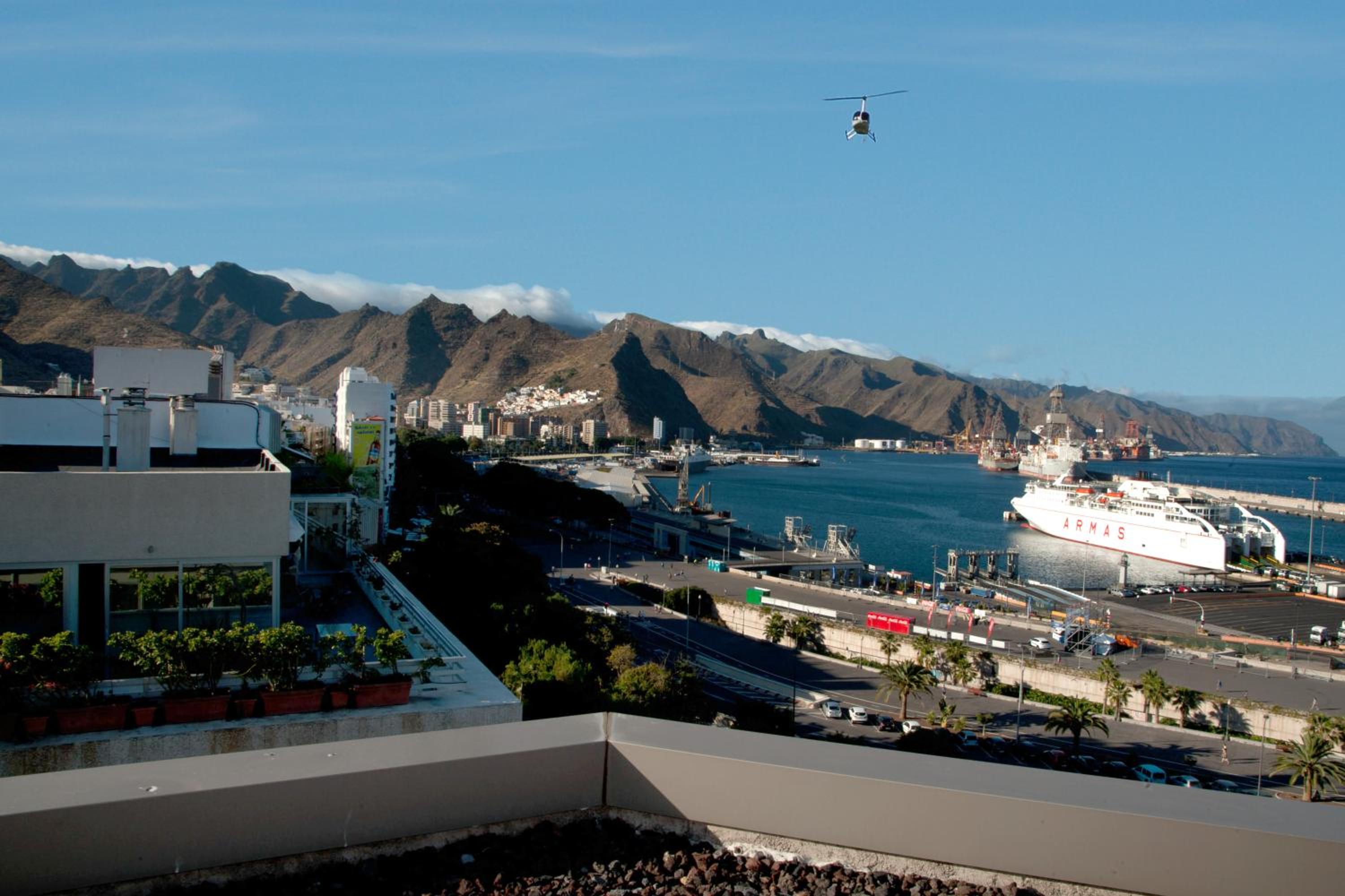 Apartment with Sea View - Photo 27