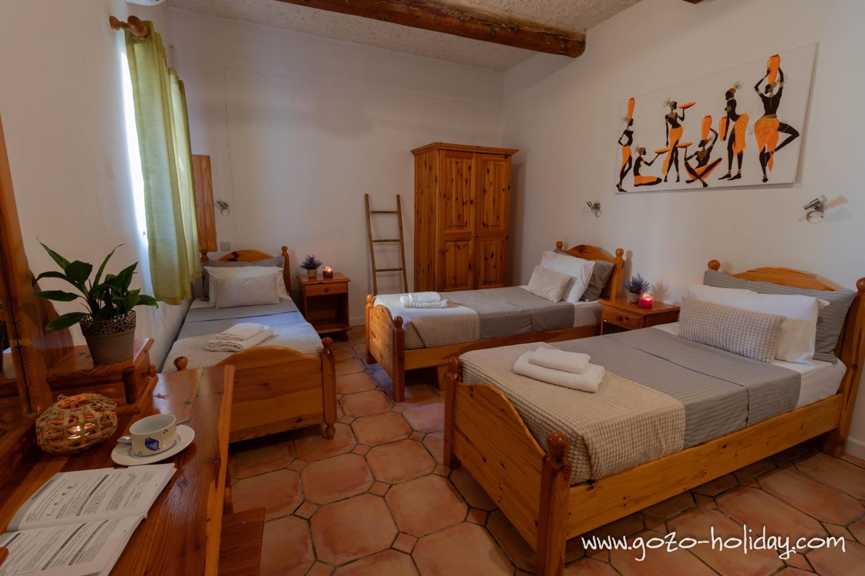 Triple Room with Private Bathroom photo 2