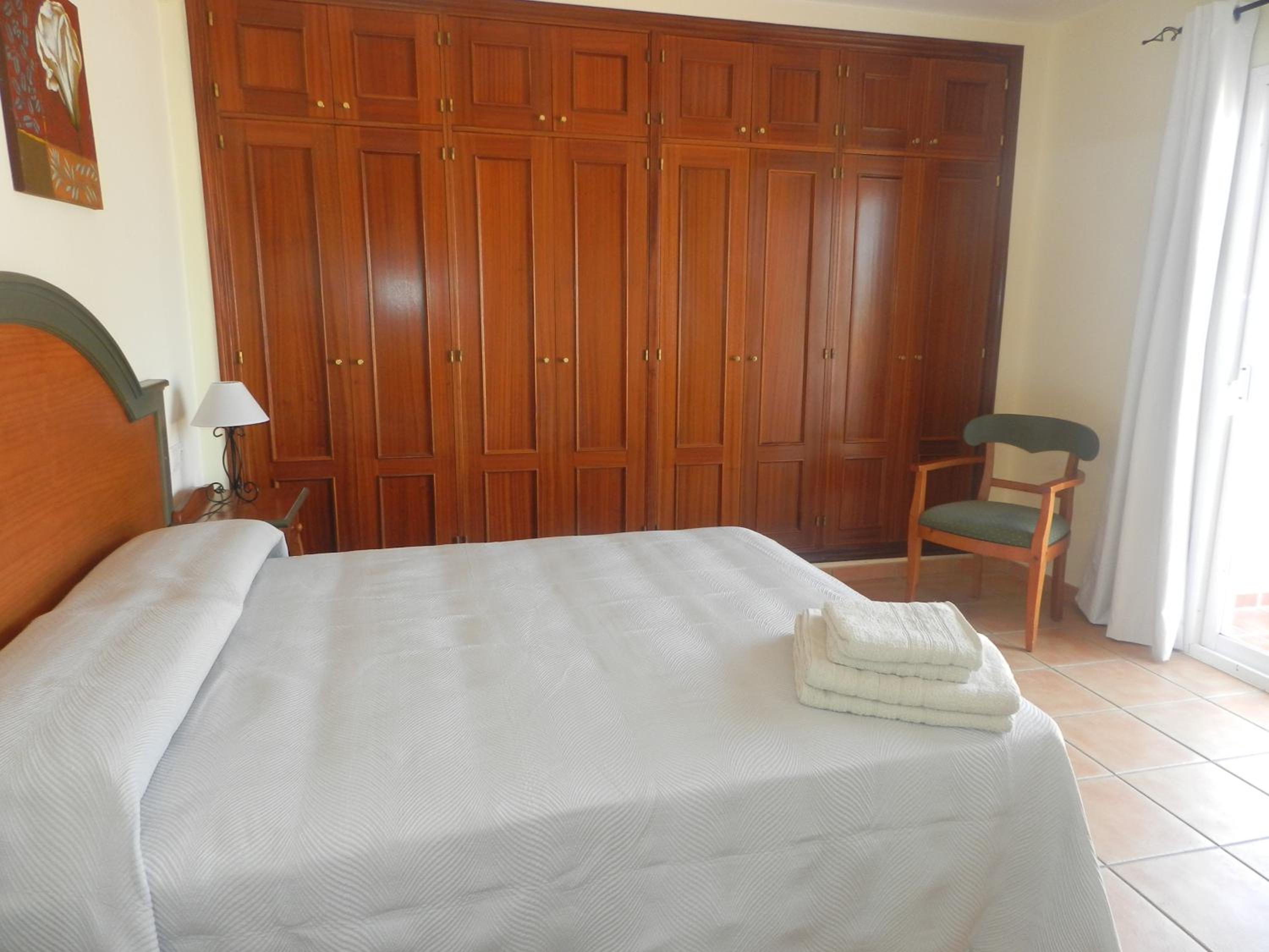 Villa de Tres Habitaciones