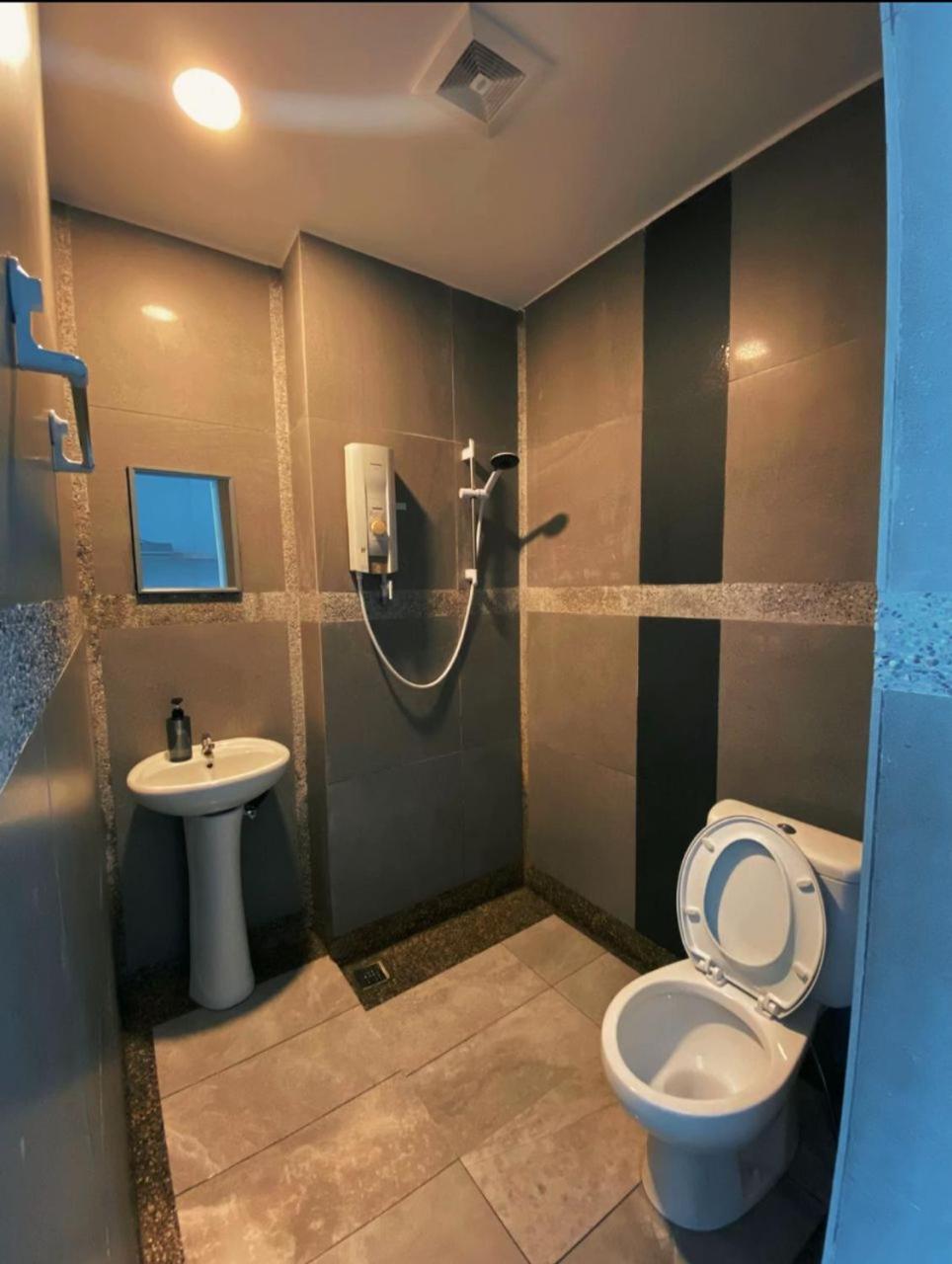 Standard Triple Room - Photo 3