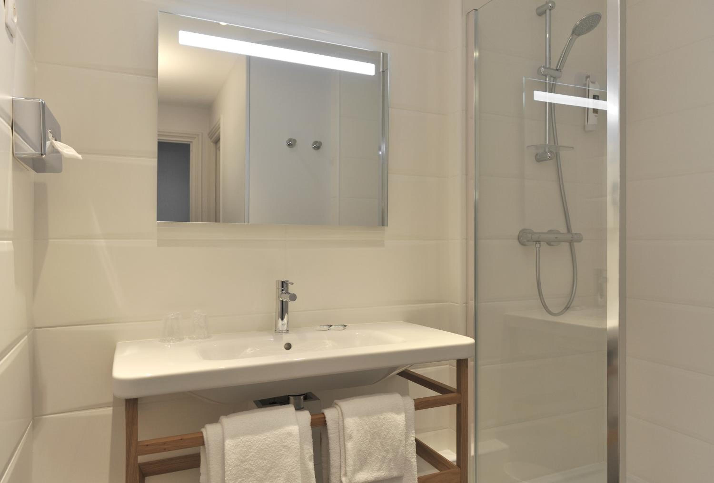 Classic Â Double Room - Photo 8
