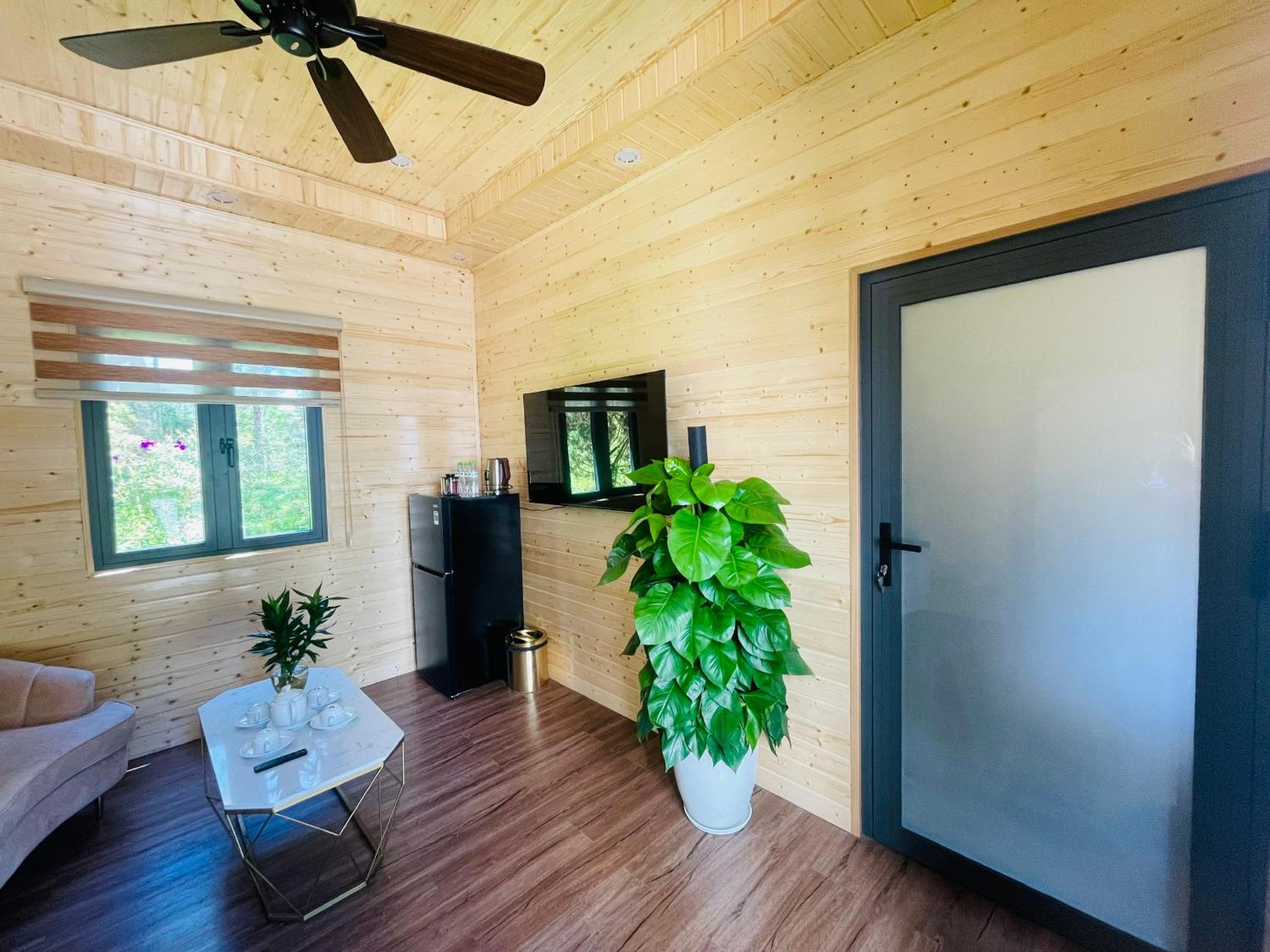 Two-Bedroom Bungalow - Photo 8