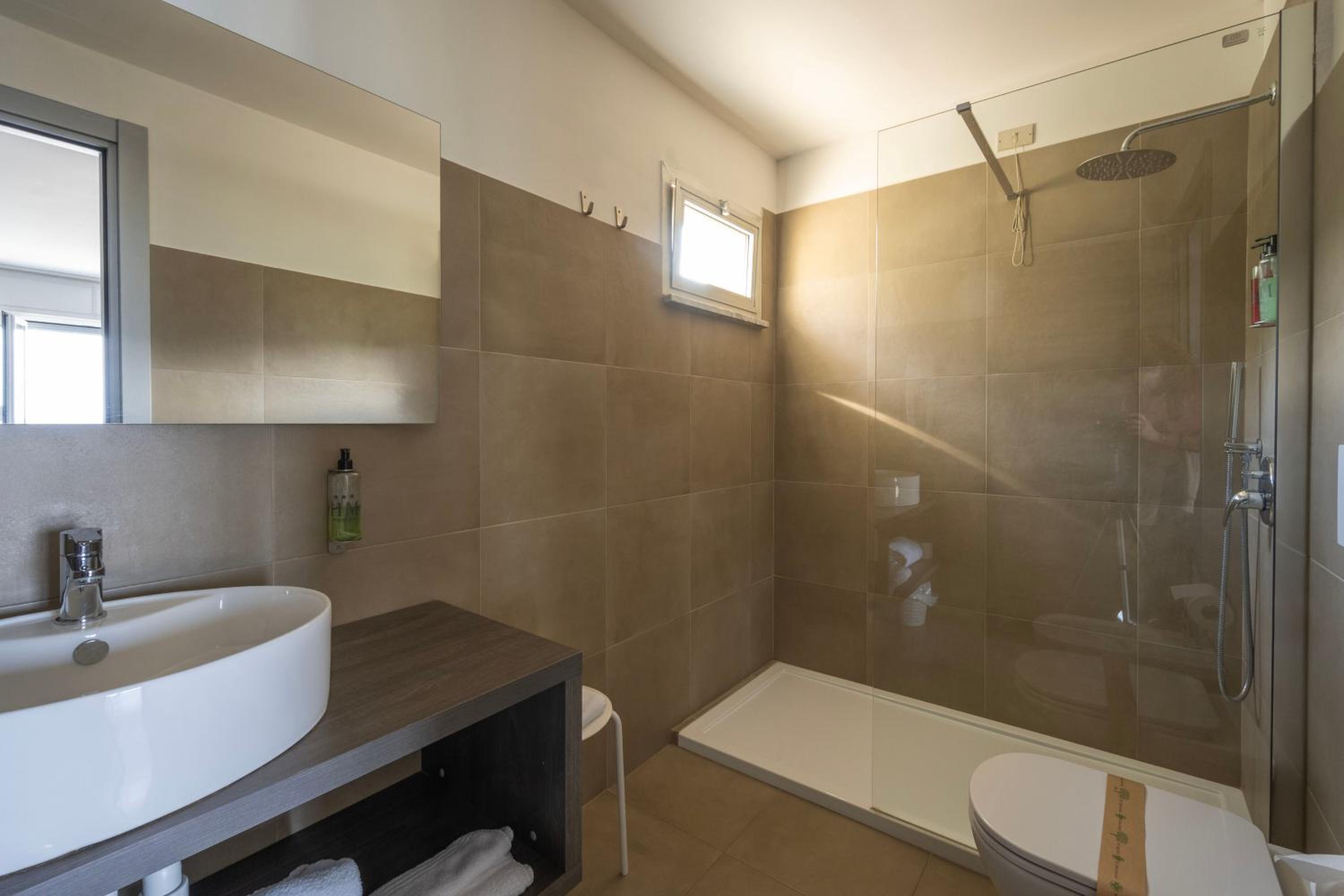 Deluxe Double Room with Balcony and Sea View photo 3