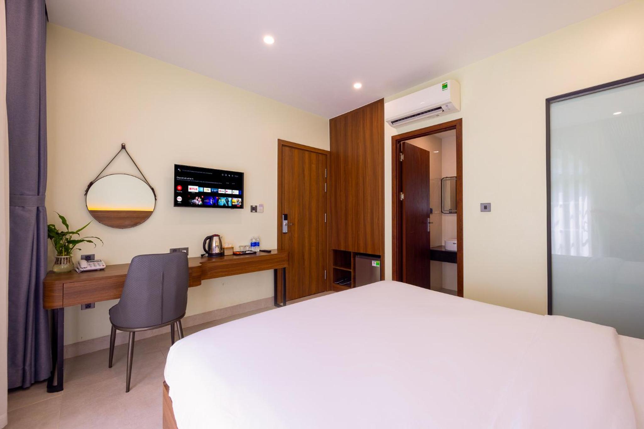 King Room with Mountain View