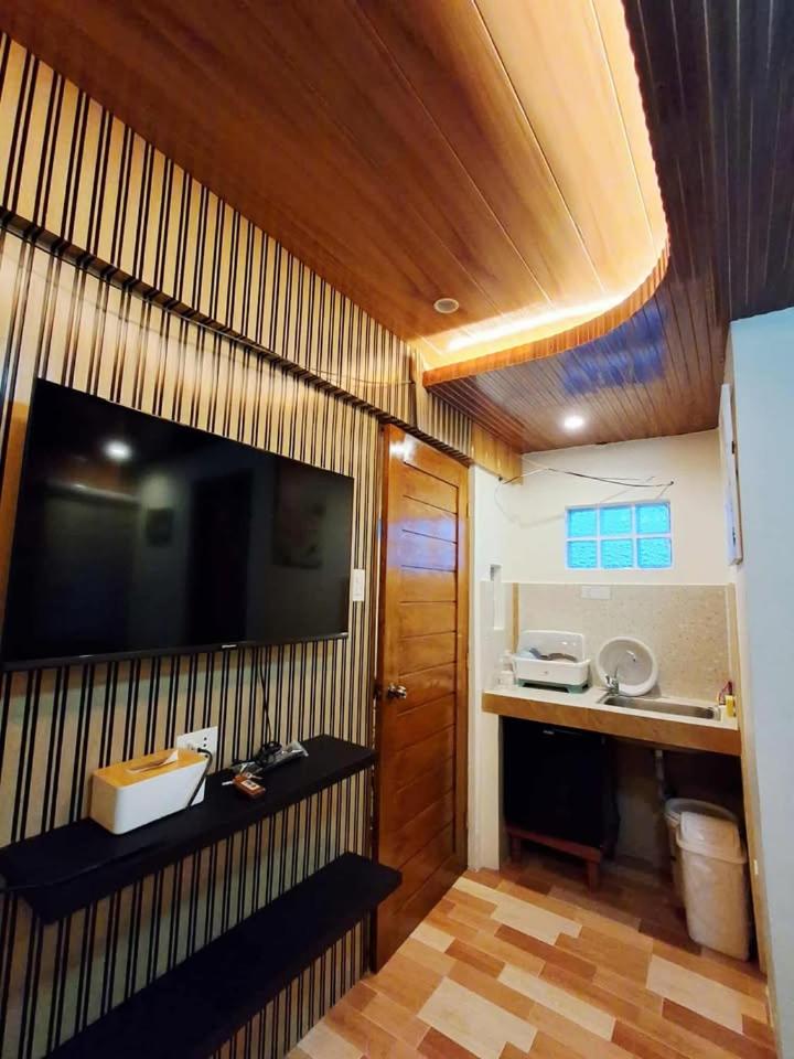 Standard Double Room with Shared Bathroom