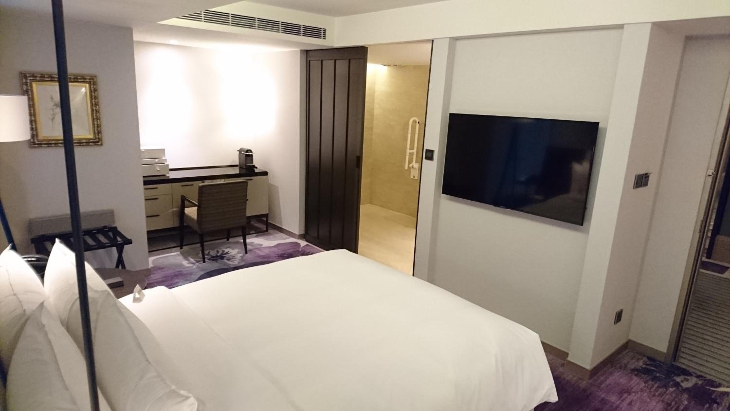Double Room - Disability Access photo 3