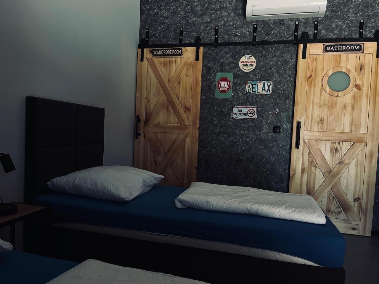 Double or Twin Room with Shower photo 3