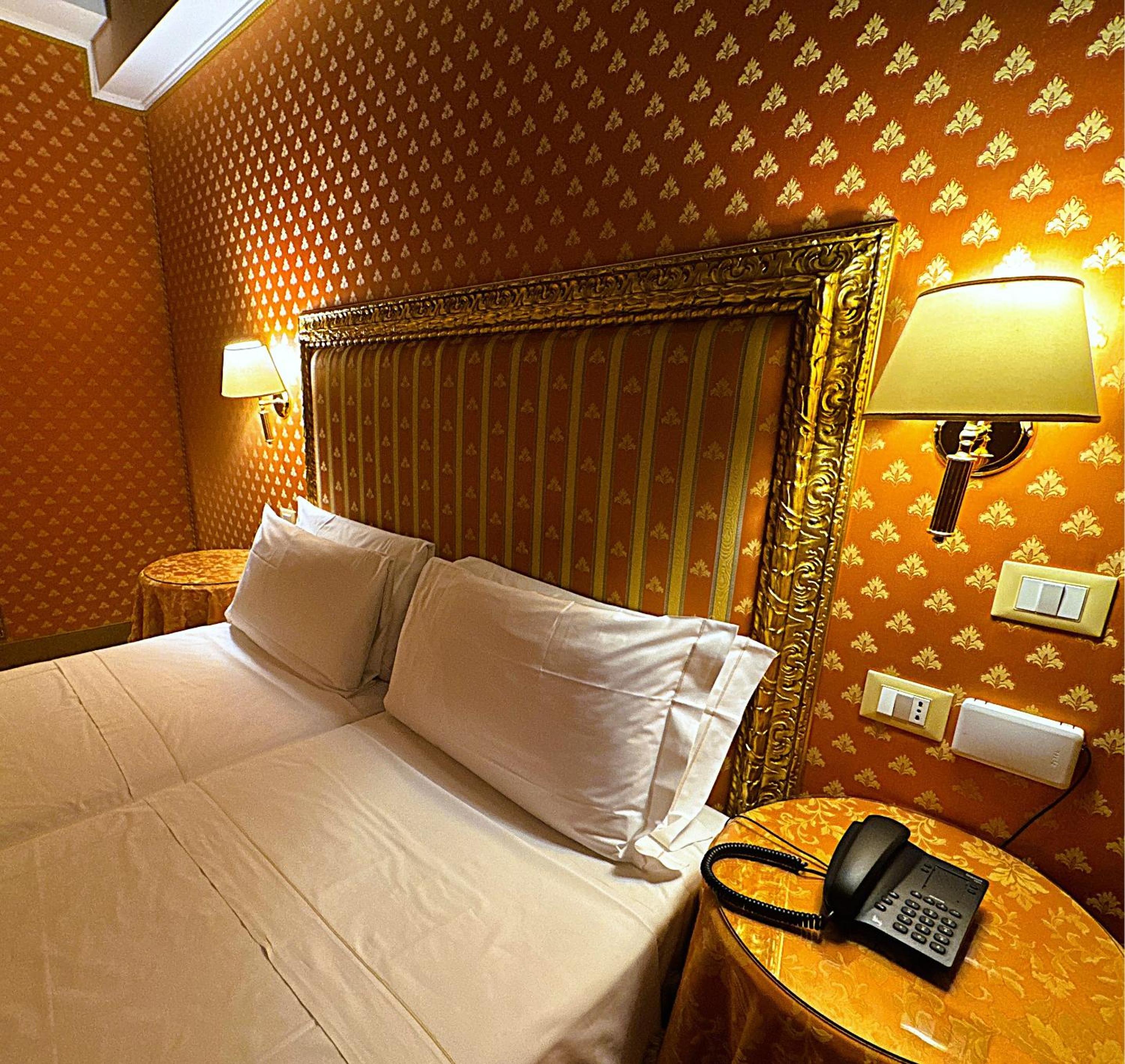 Economy Double Room thumbnail 5
