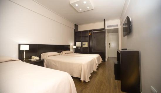 Comfort Triple Room