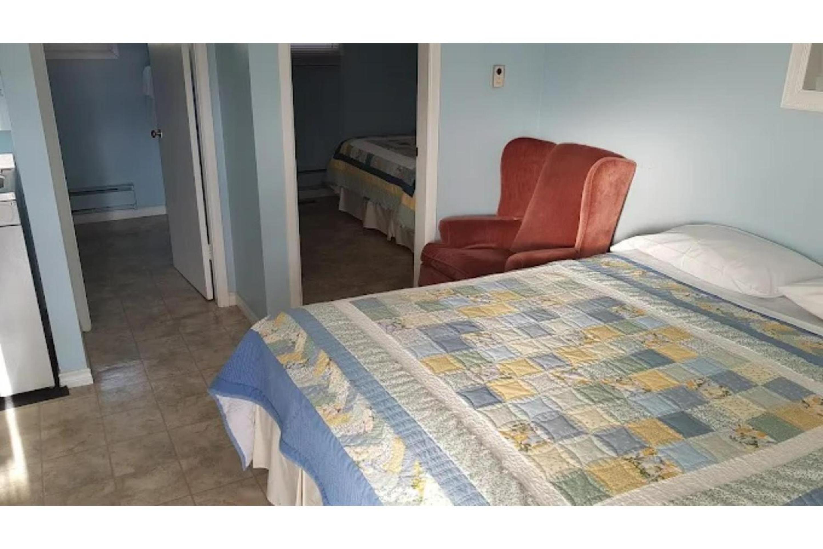 Full Bed with Kitchenette Non-Smoking photo 2