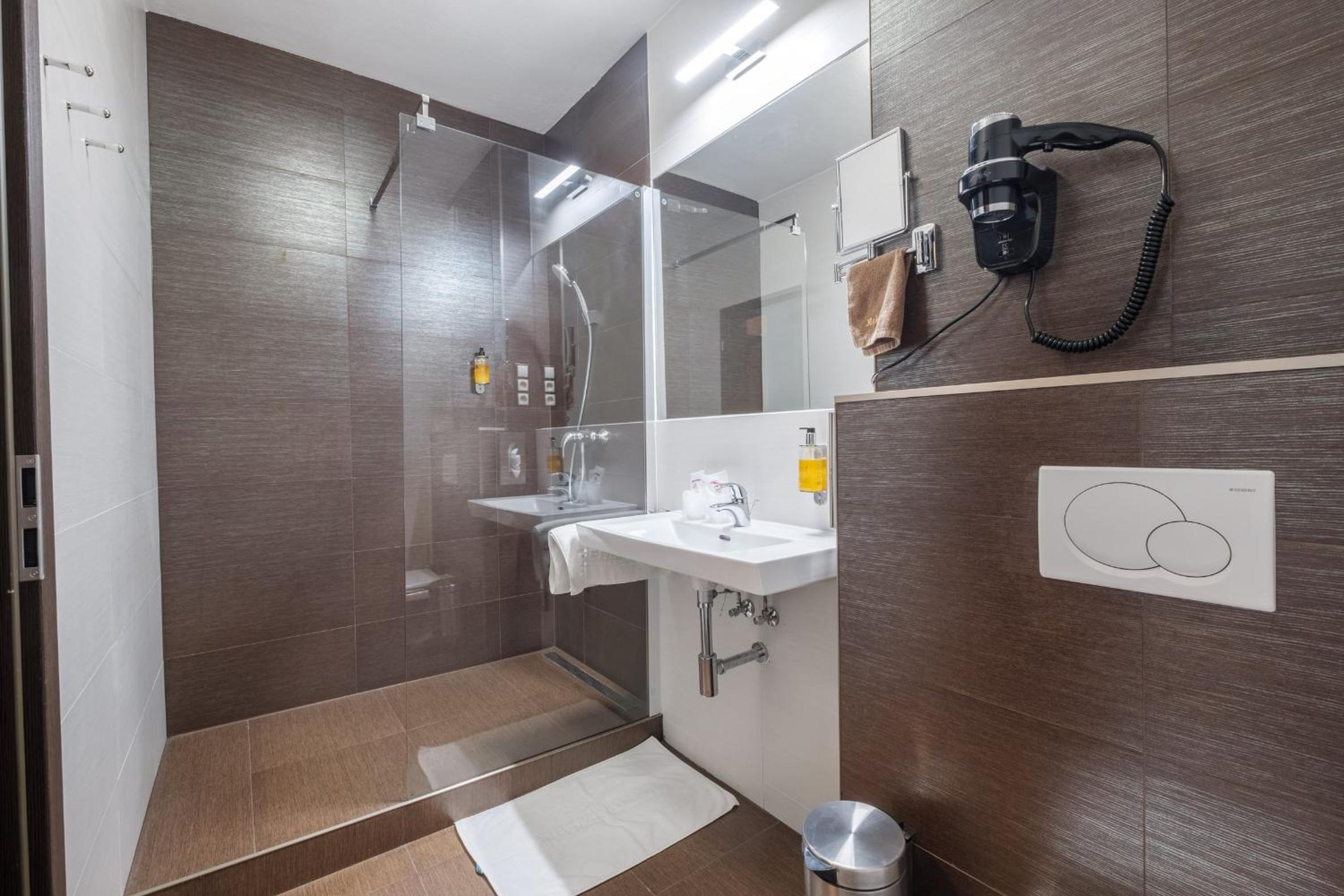 Double Room Single Use