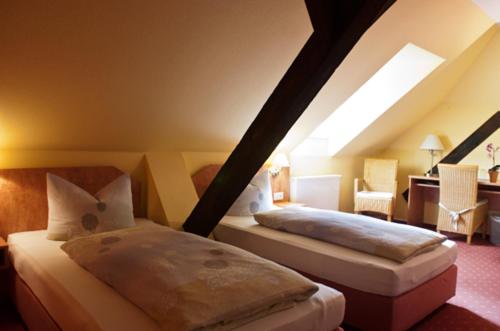 Twin Room - Photo 1