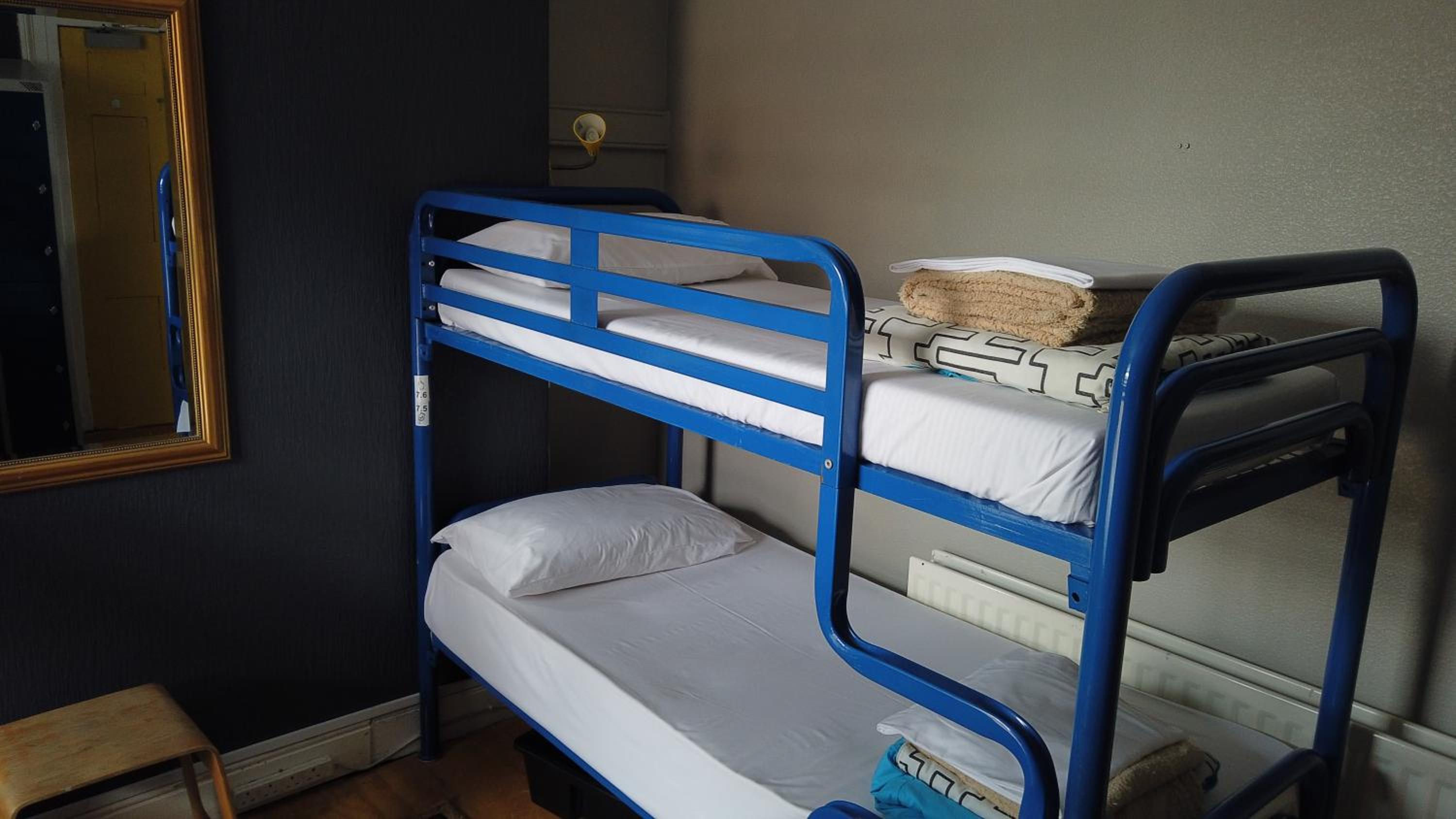 Bed in 6-Bed Female Dormitory Room with Shared Bathrooms photo 1