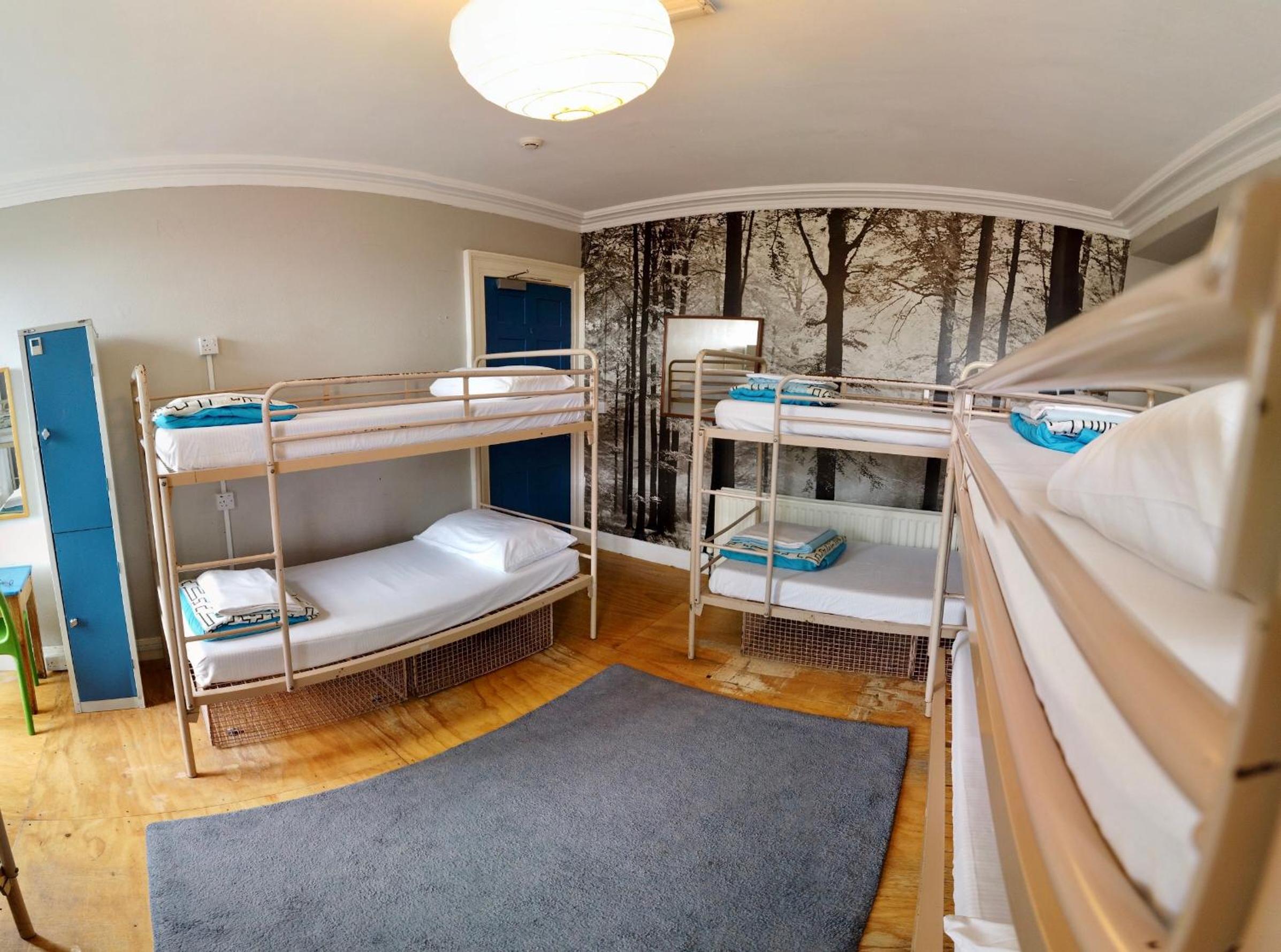 Bed in 8-Bed Mixed Dormitory Room with Shared Bathrooms photo 2