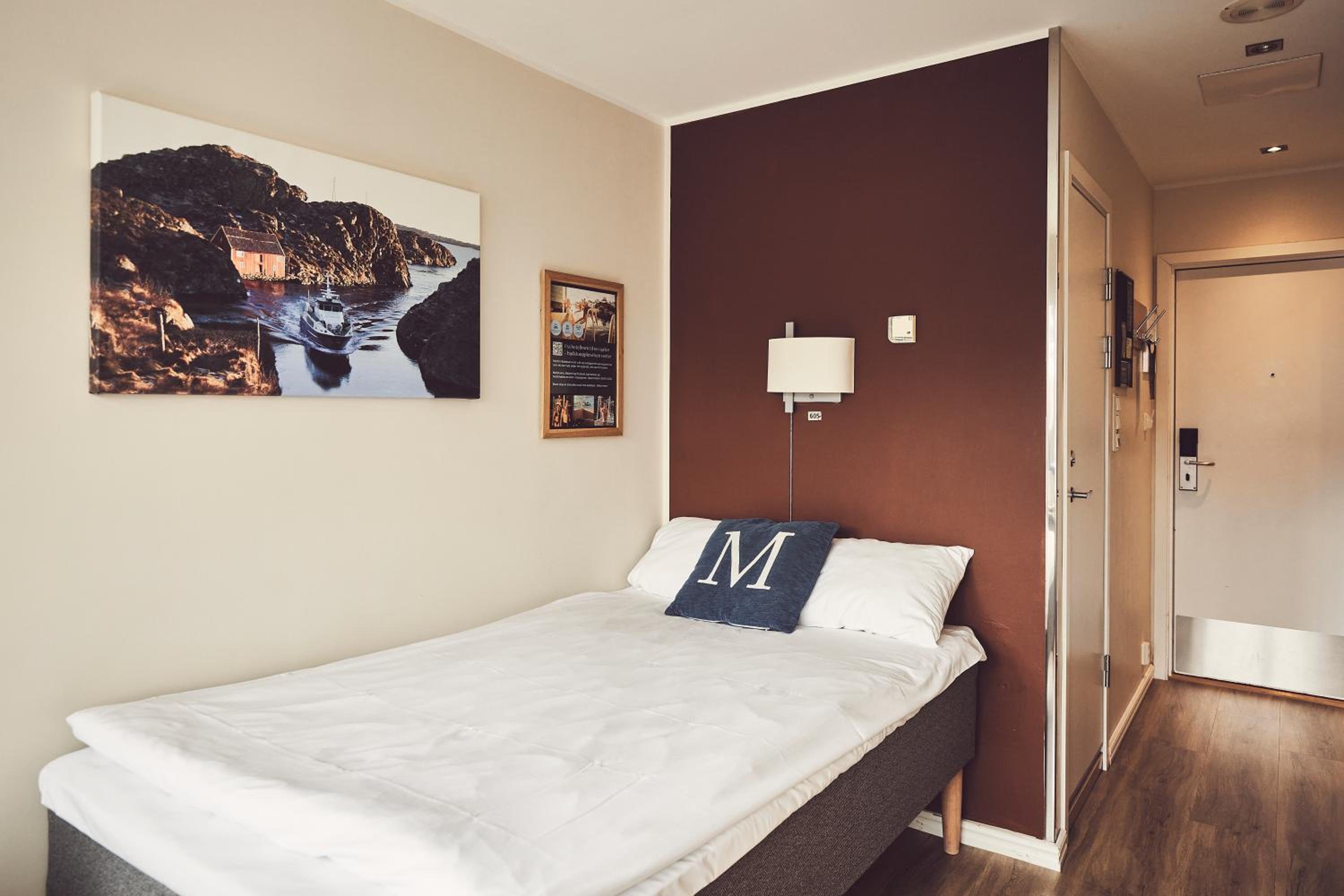 Compact Single Room photo 3