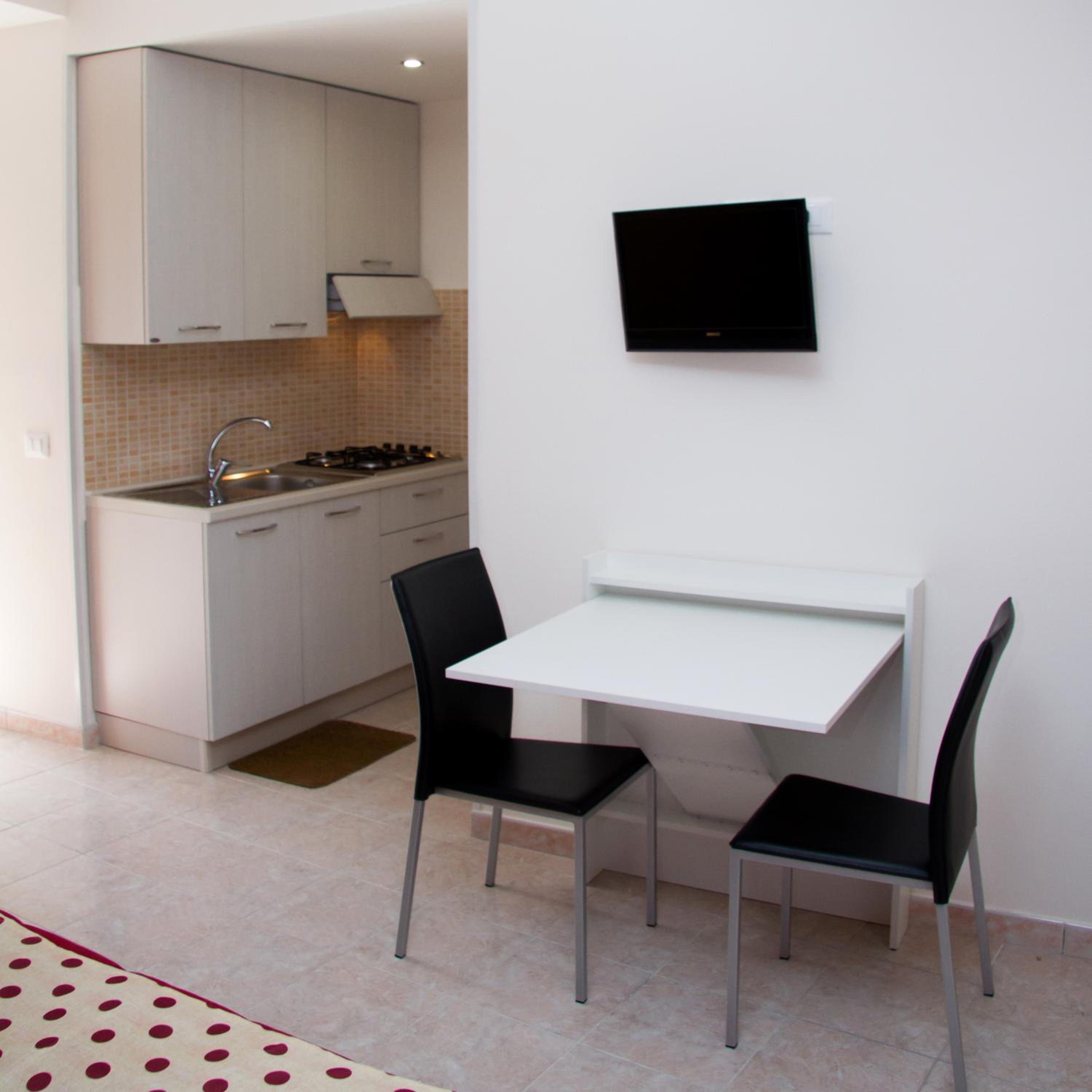 Studio Apartment photo 2