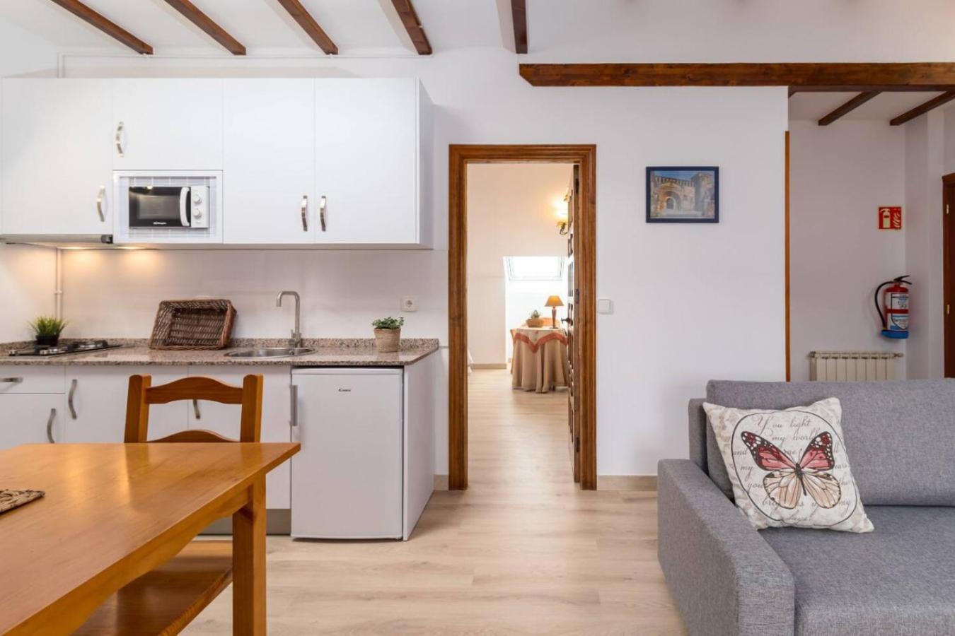 Deluxe Two-Bedroom Apartment with Garden View