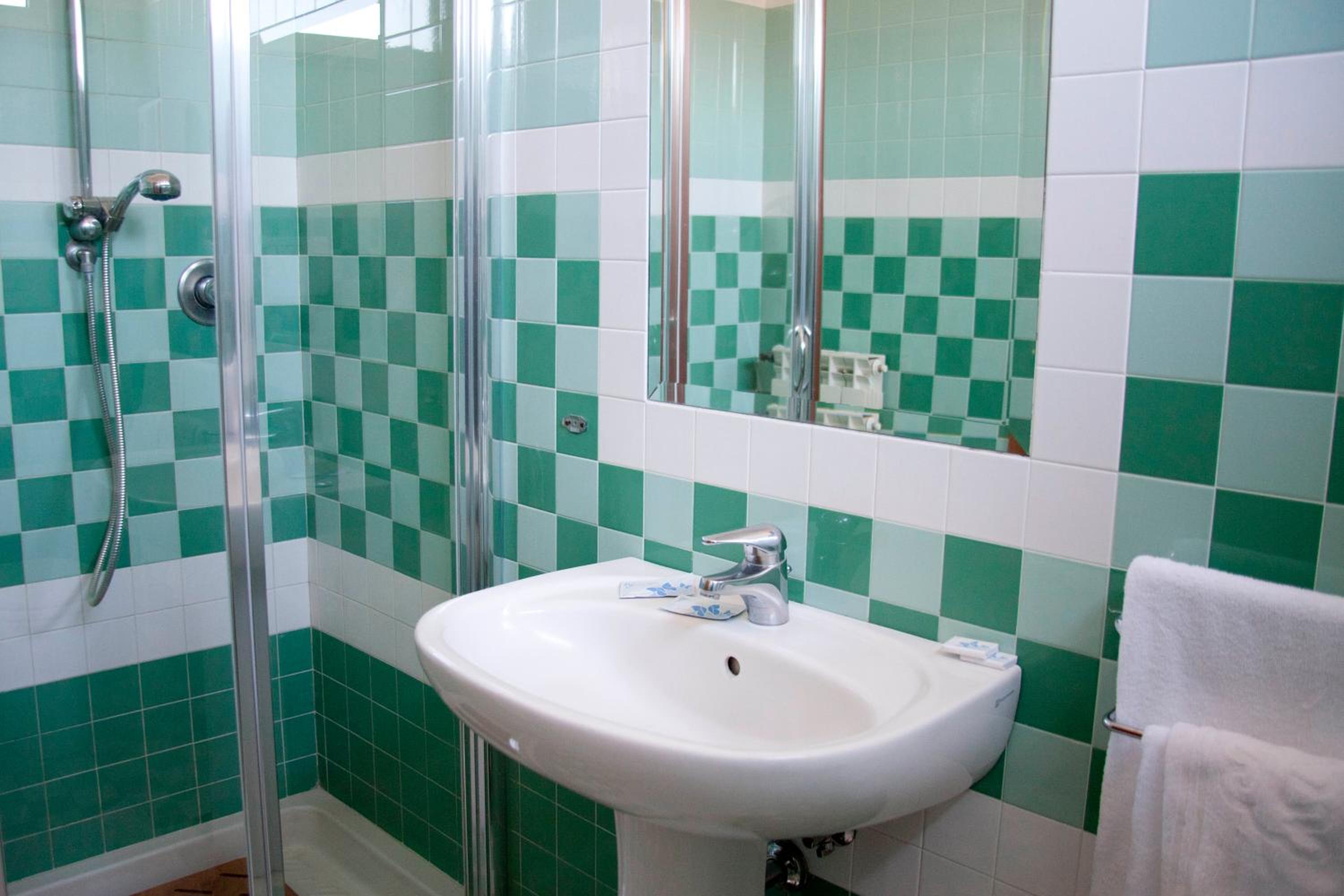 Double or Twin Room photo 3