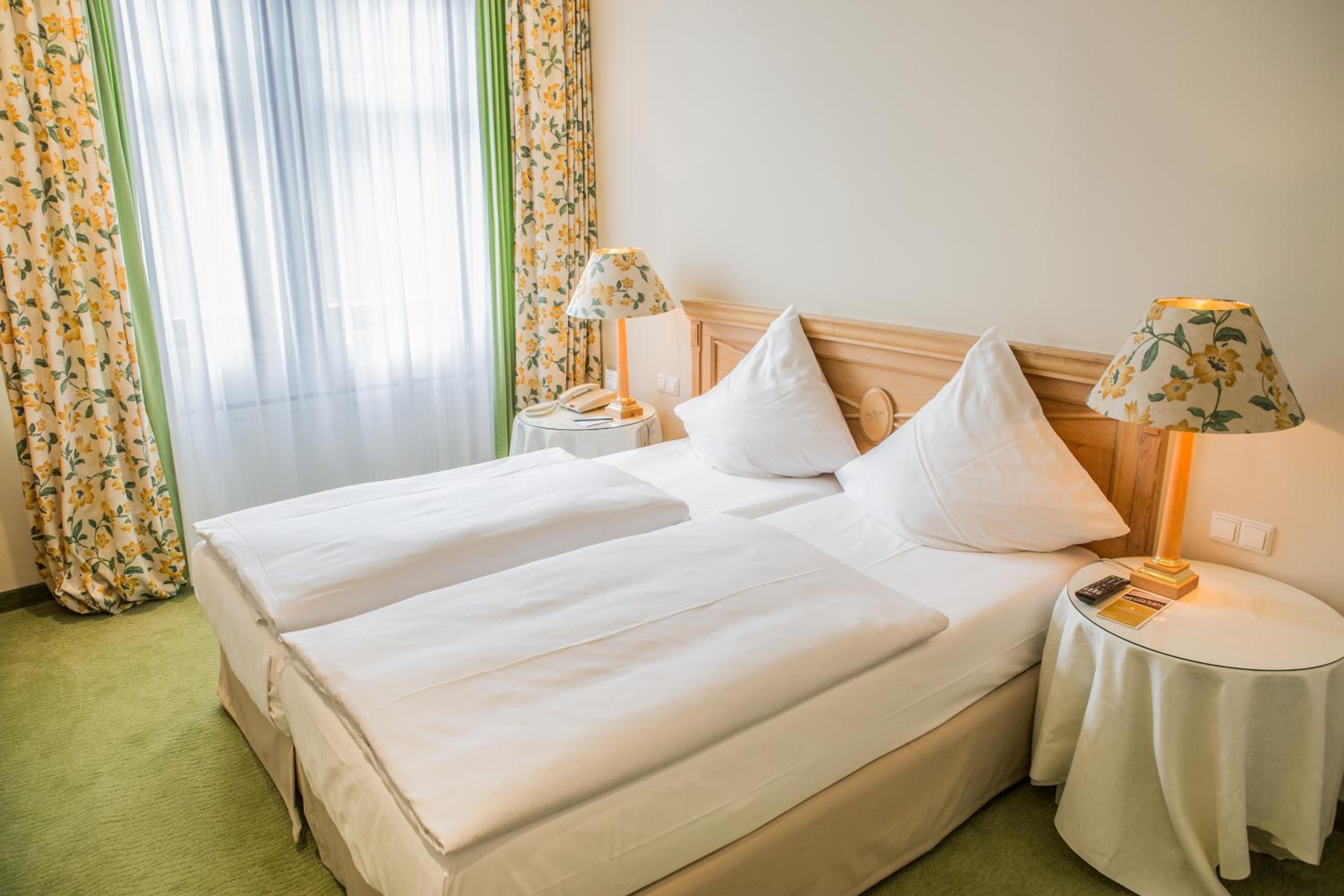 Junior Suite - Photo 1