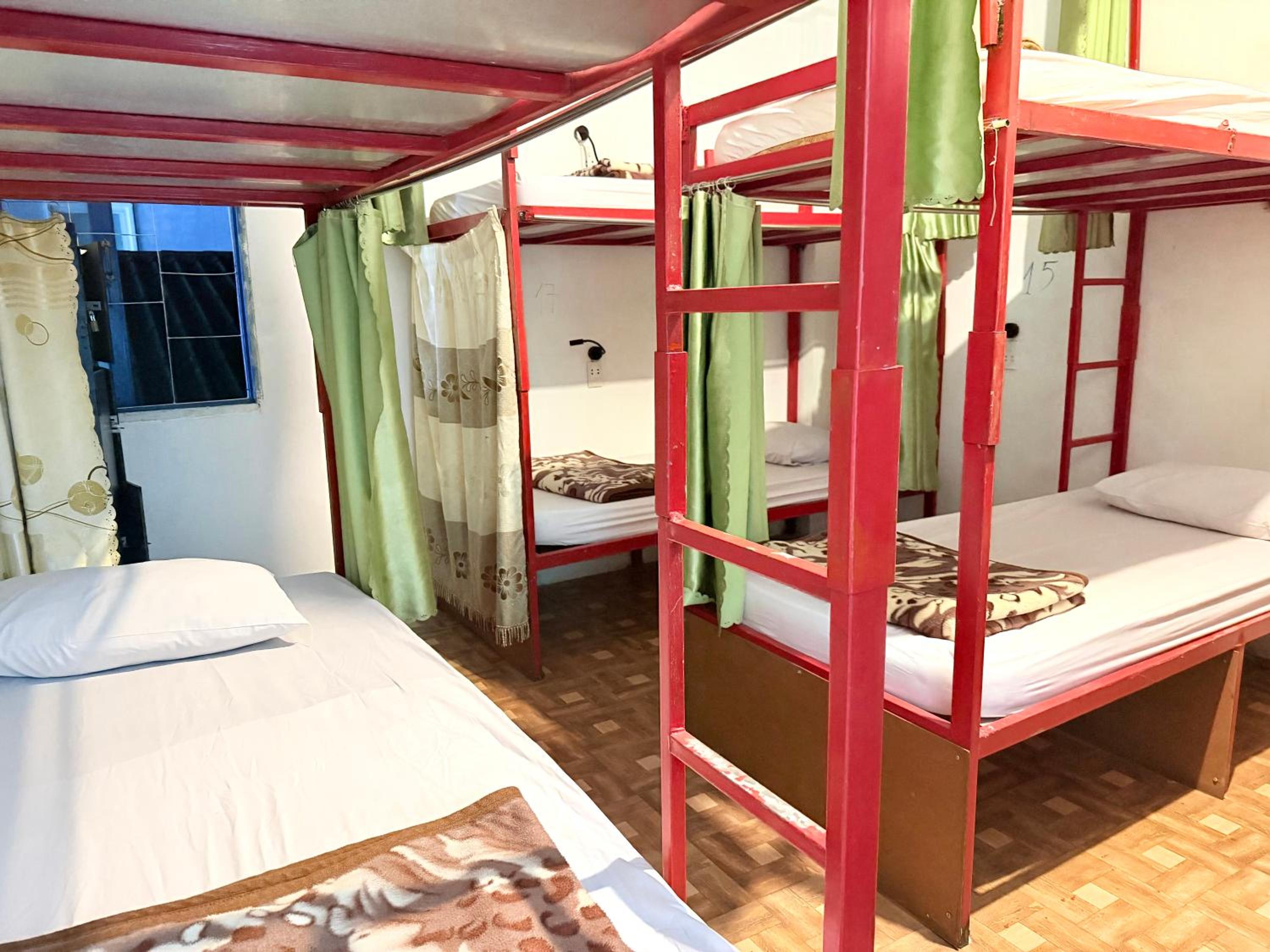 Bed in 8-Bed Mixed Dormitory Room photo 2