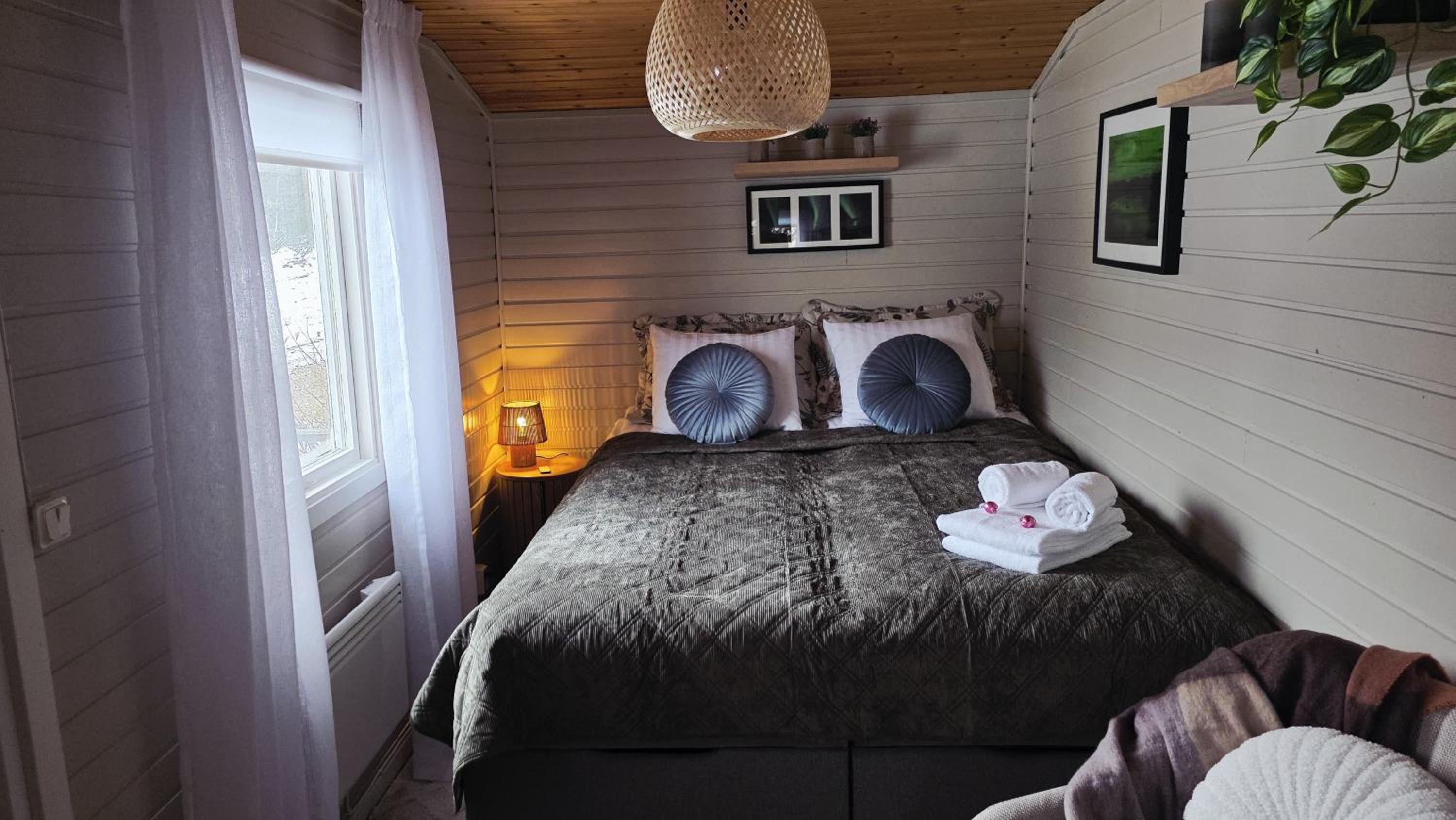 Moose Cabin - Allergy friendly (Transfer, Breakfast, Sauna time included) photo 3