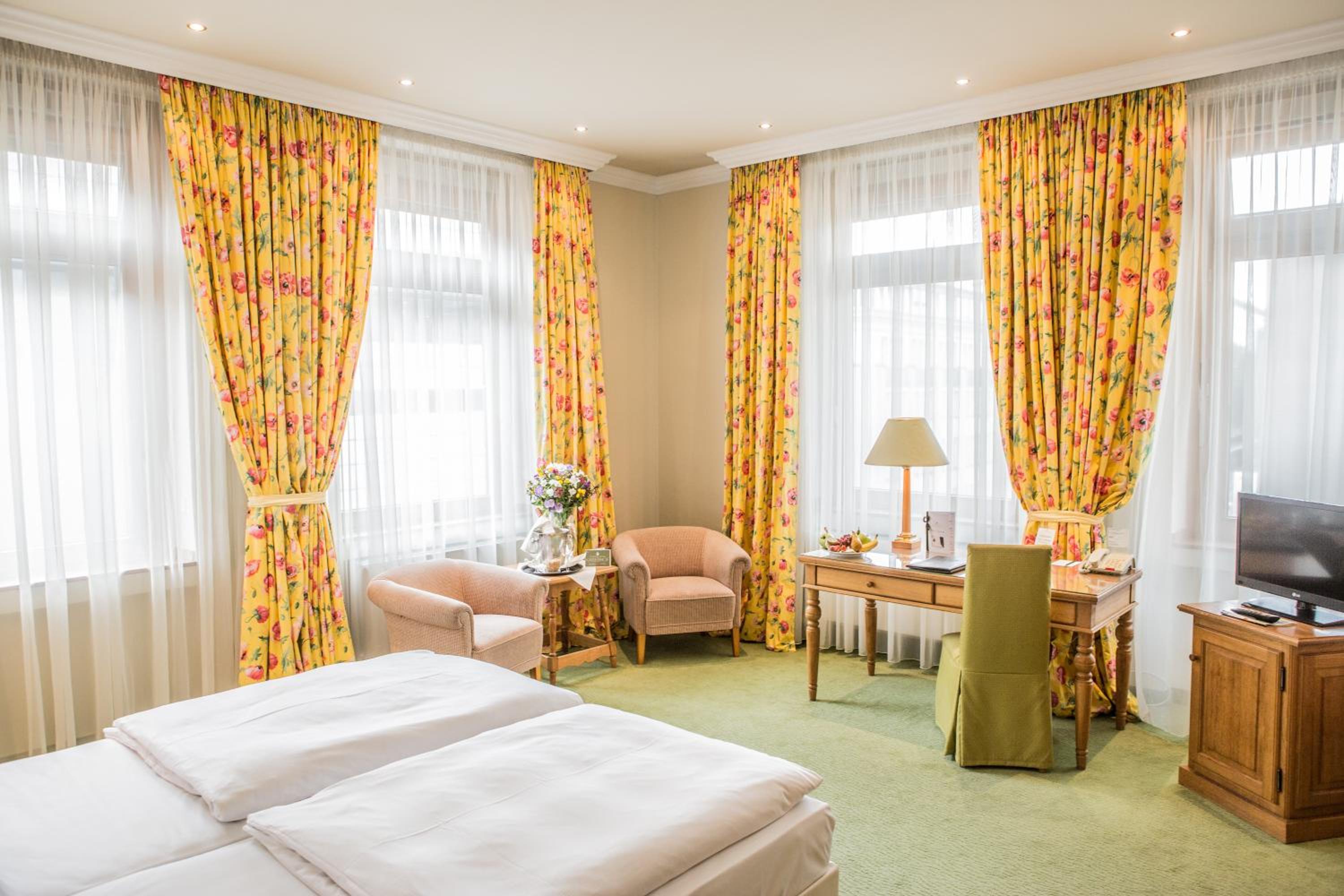 Superior Double Room - Photo 1