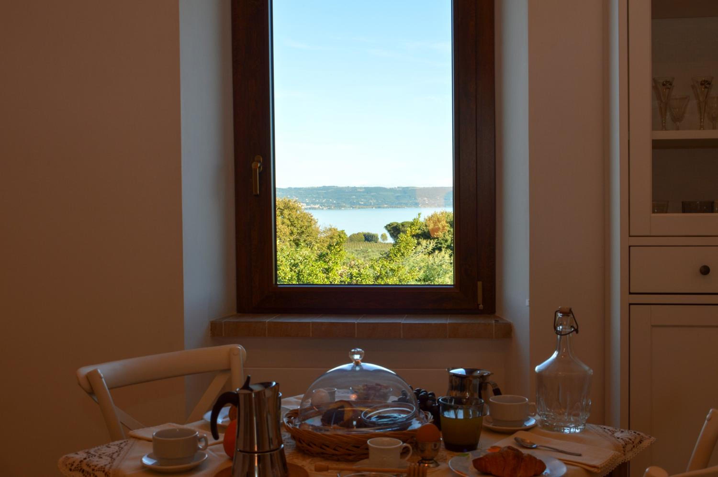 Apartment with Lake View photo 2