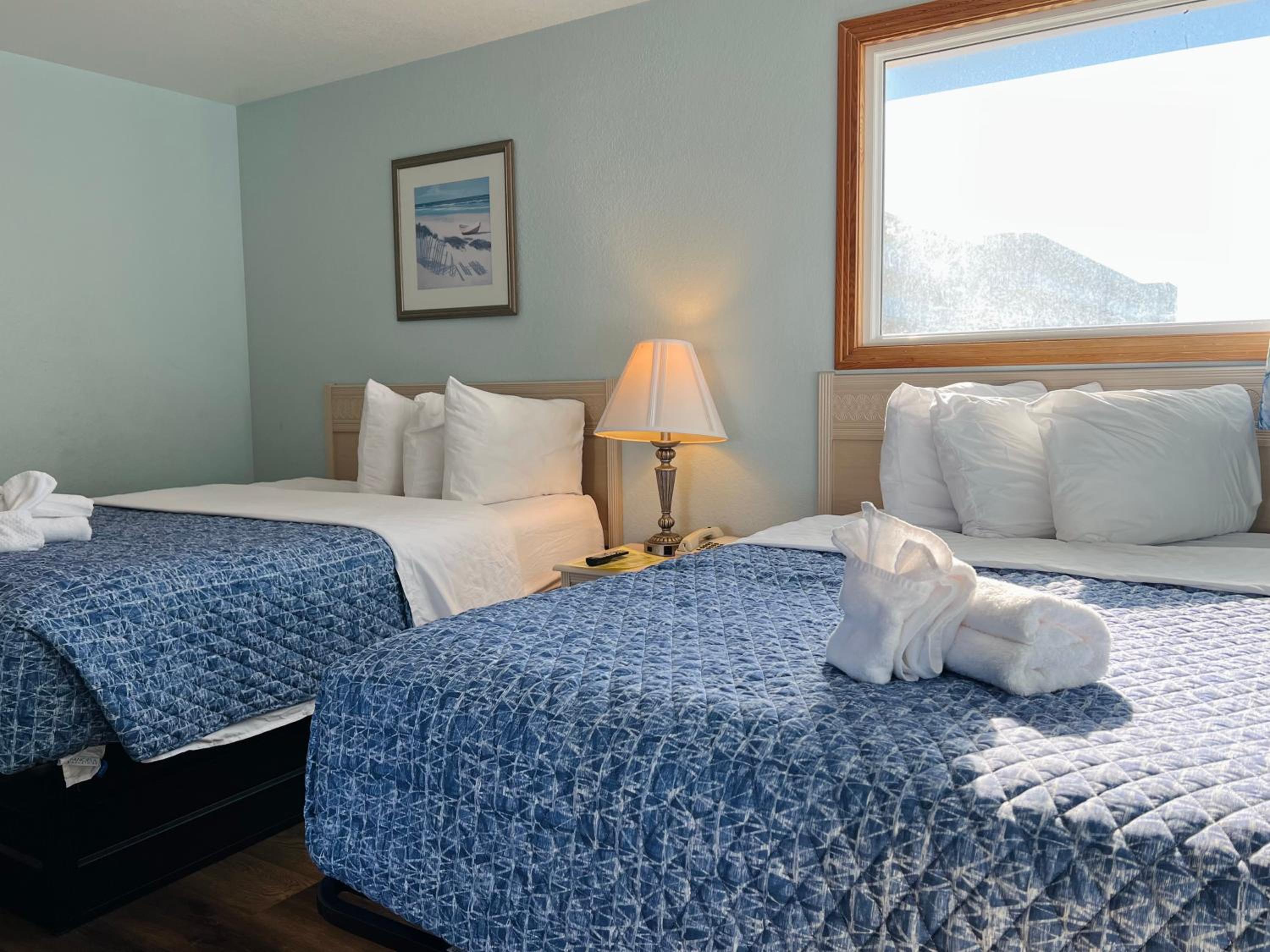 Deluxe studio Suite with Two Double Beds - First Floor - Non-Smoking - Photo 2