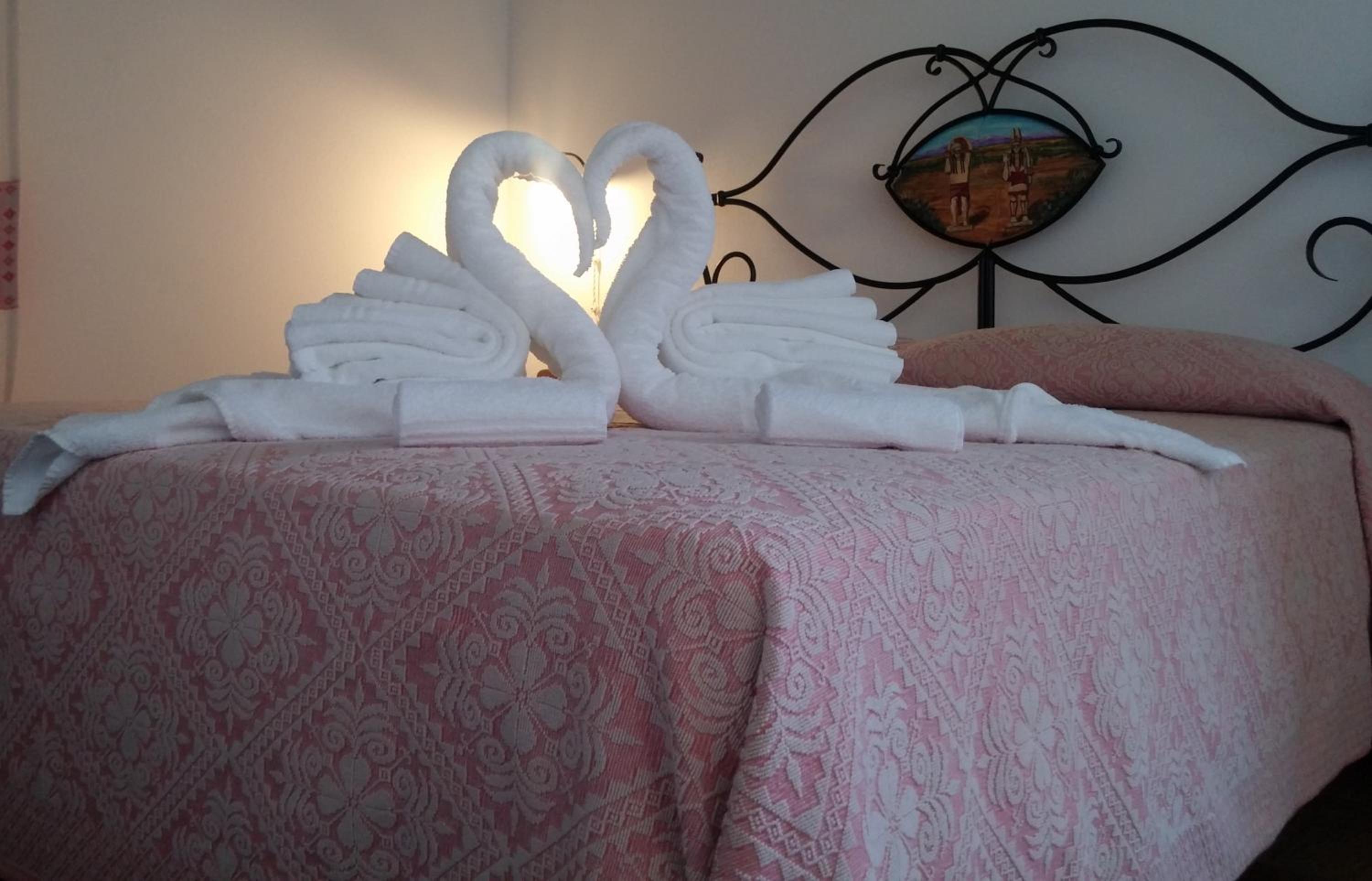 Large Double or Twin Room photo 3