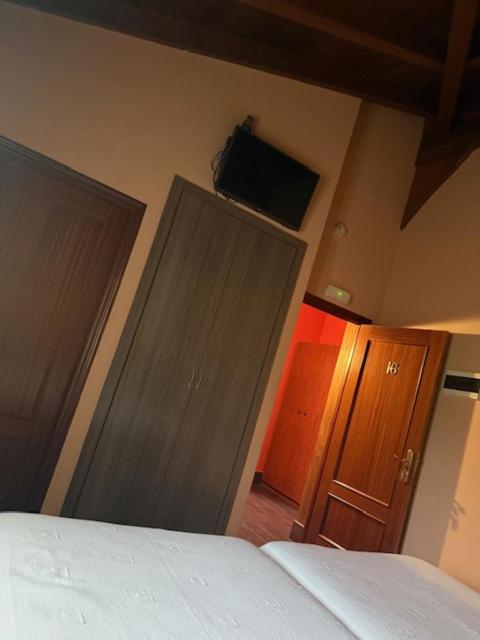 Standard Twin Room photo 2