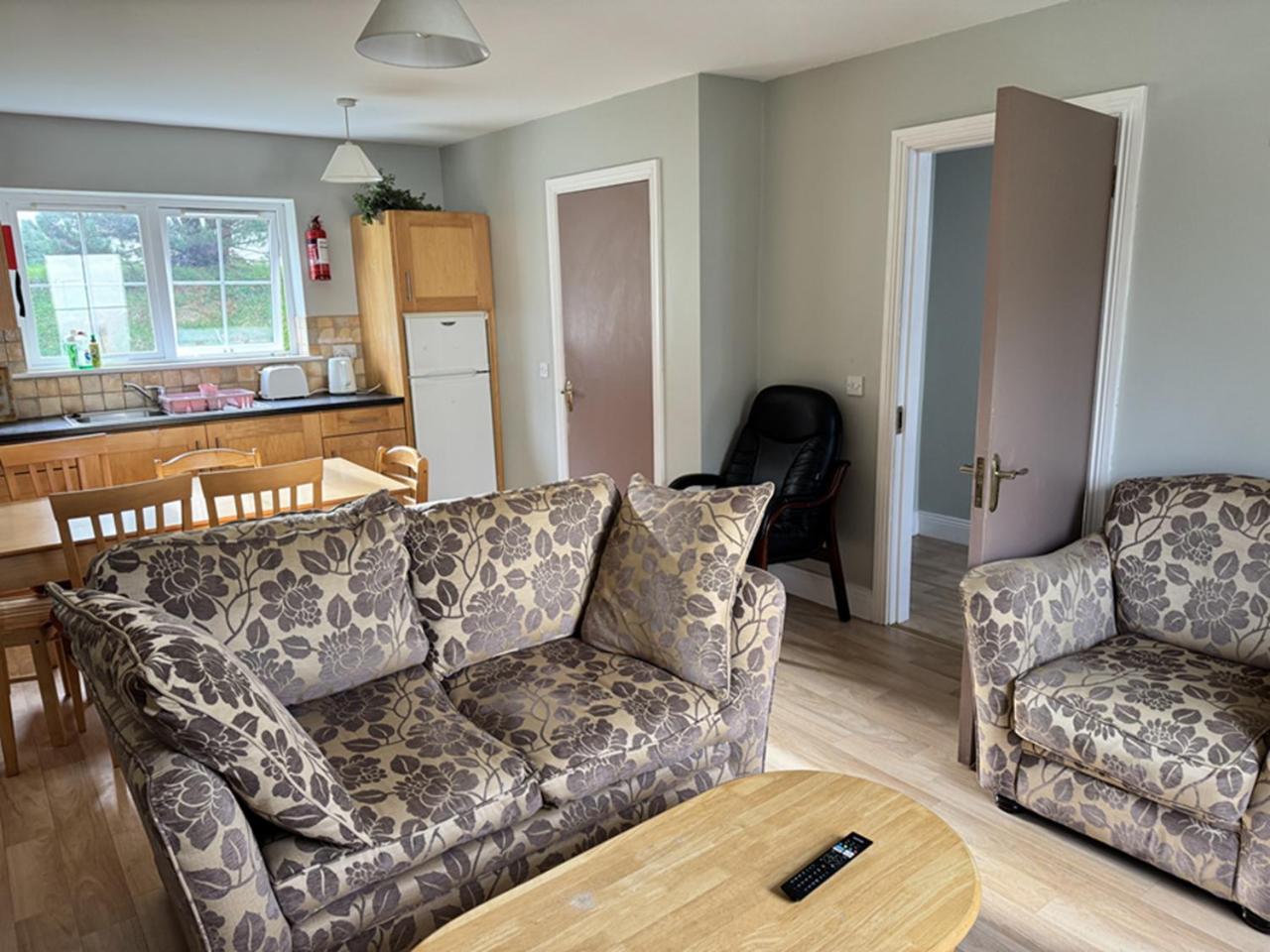 Family Room photo 3