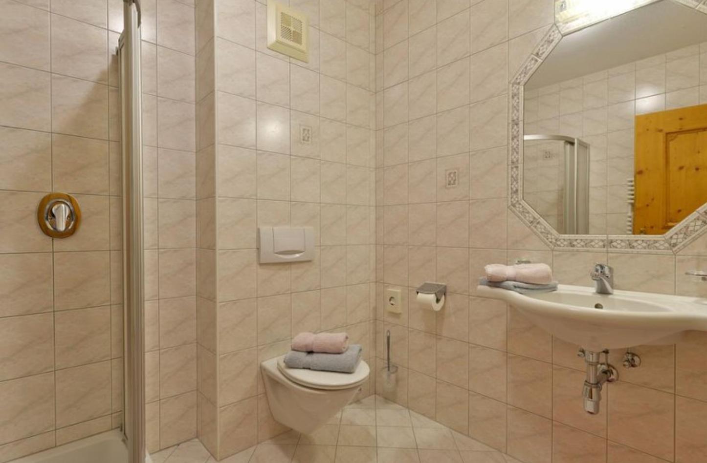 Double or Twin Room with Balcony photo 1
