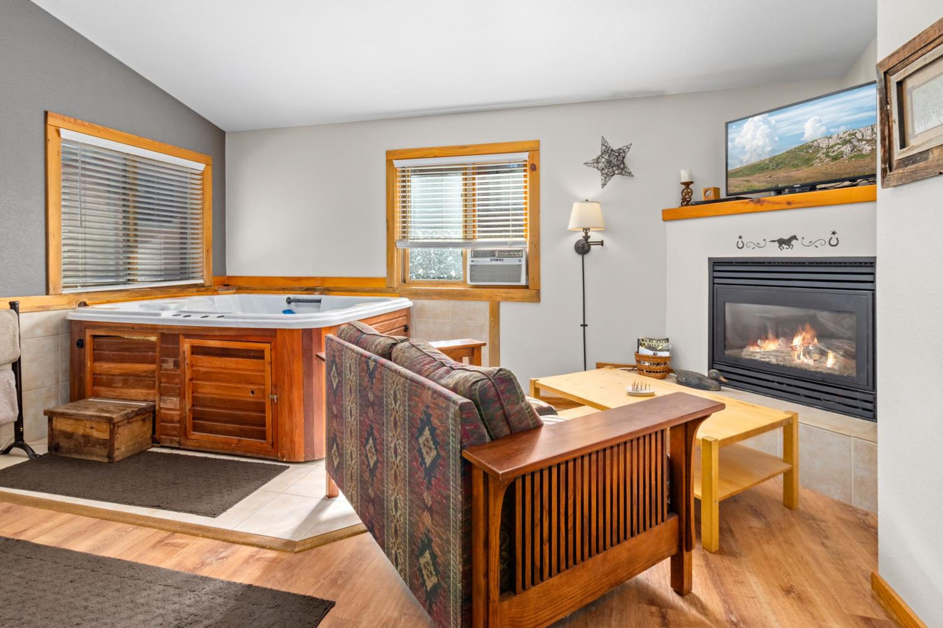 King Room with Mountain View