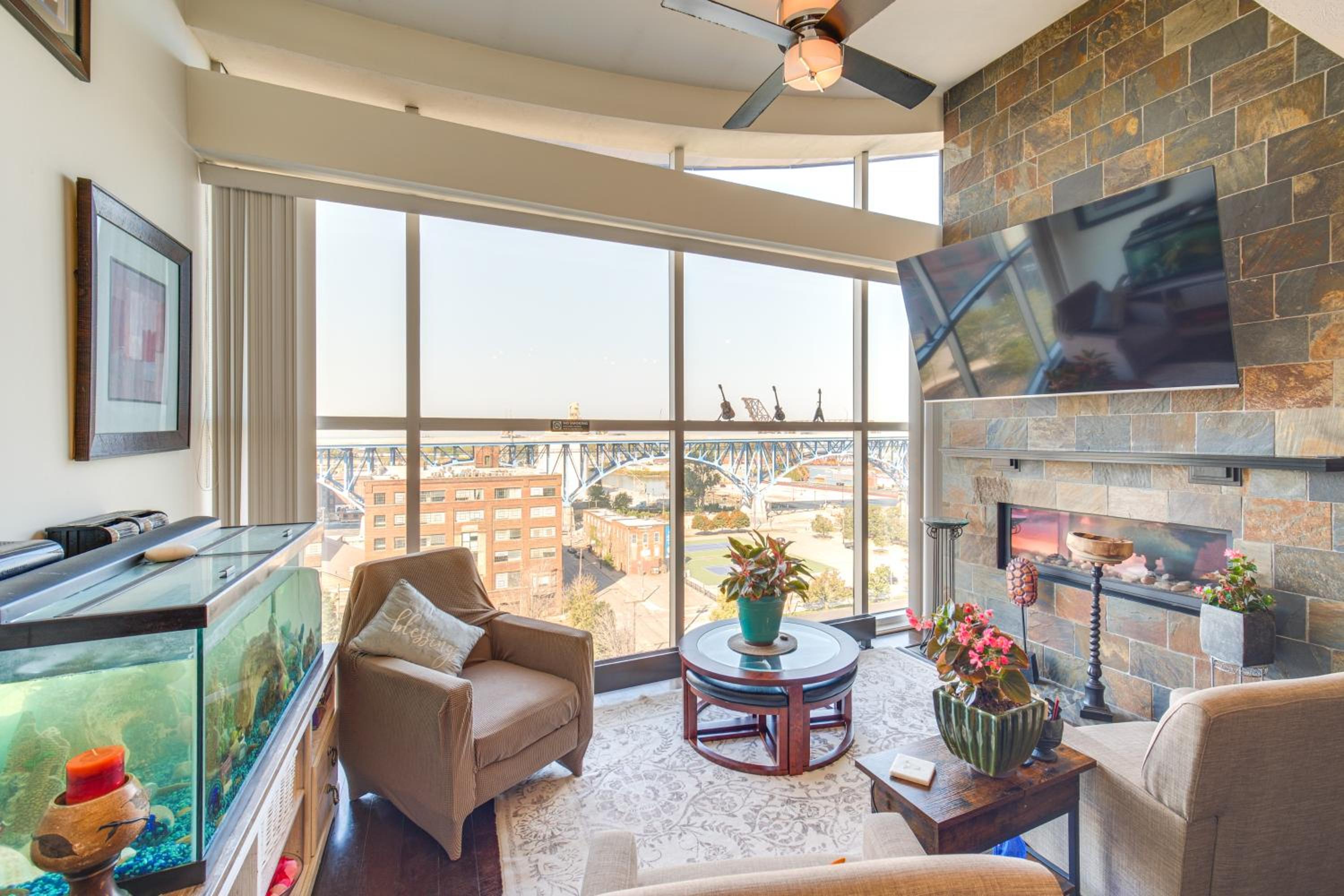 Apartment photo 1